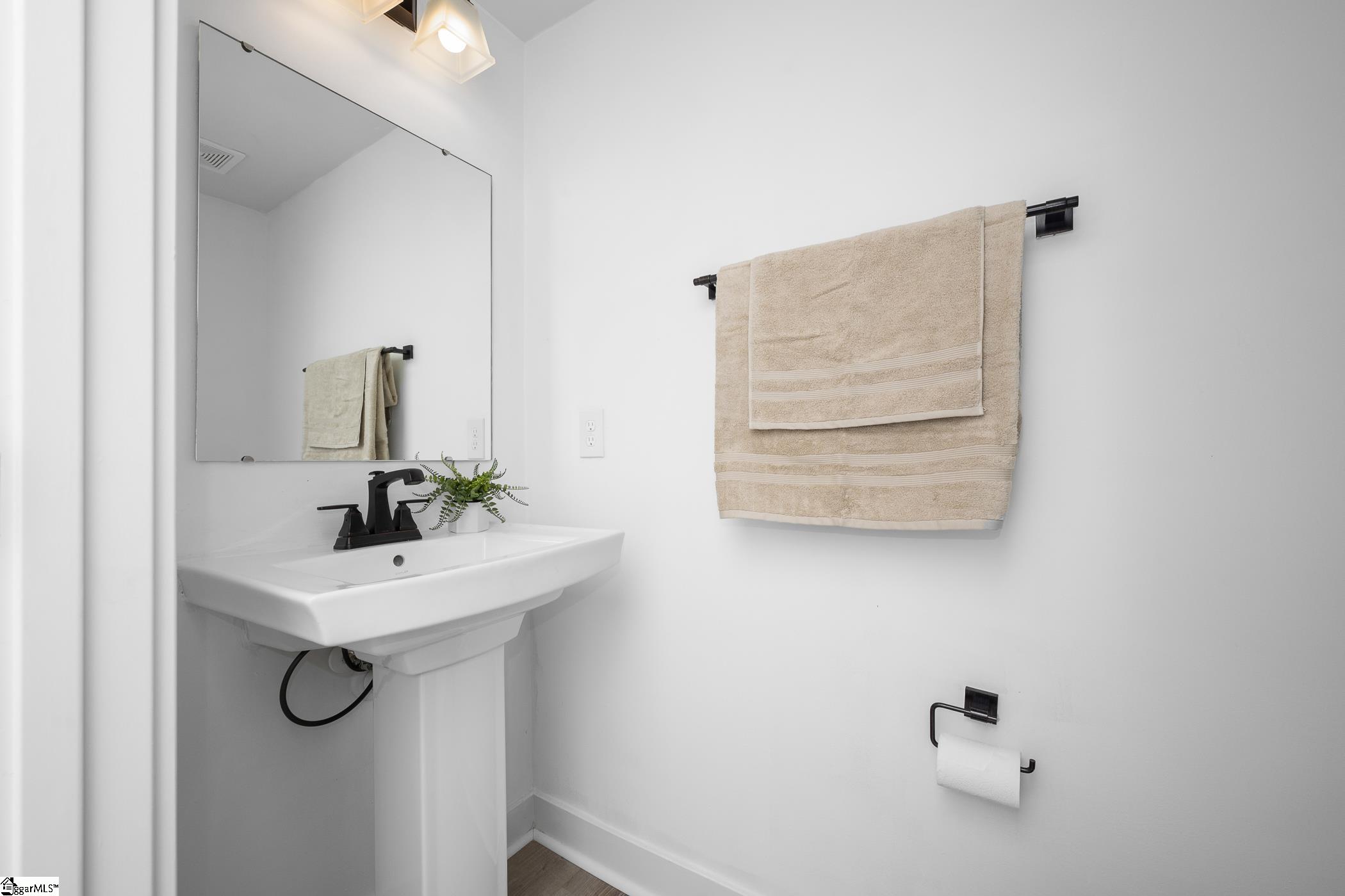 Homes for sale in Mauldin, SC | 4 Connaught Ct, Mauldin, SC 29662 | MLS# 1578909