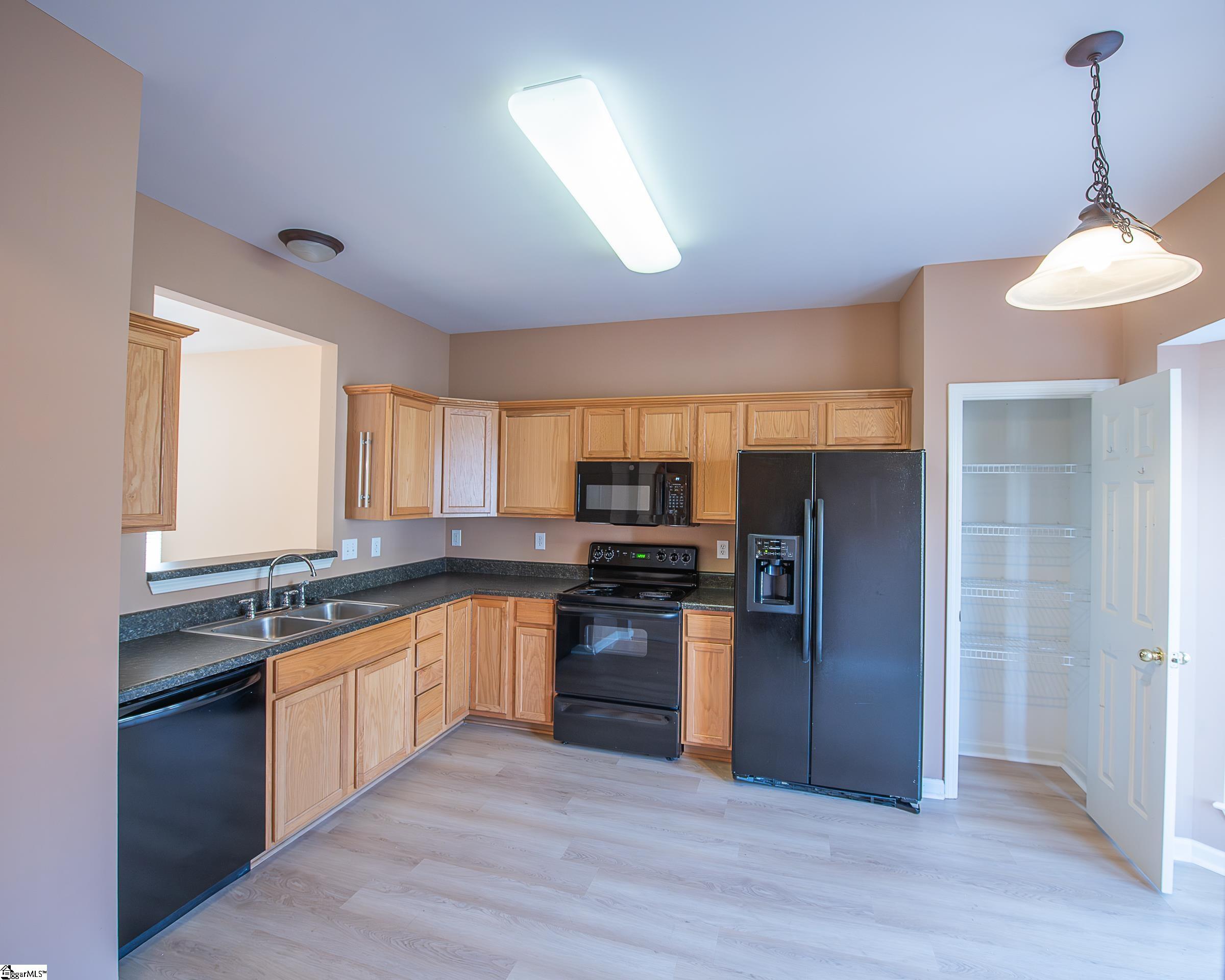 55 Heritage Oak Way Simpsonville, SC 29681
