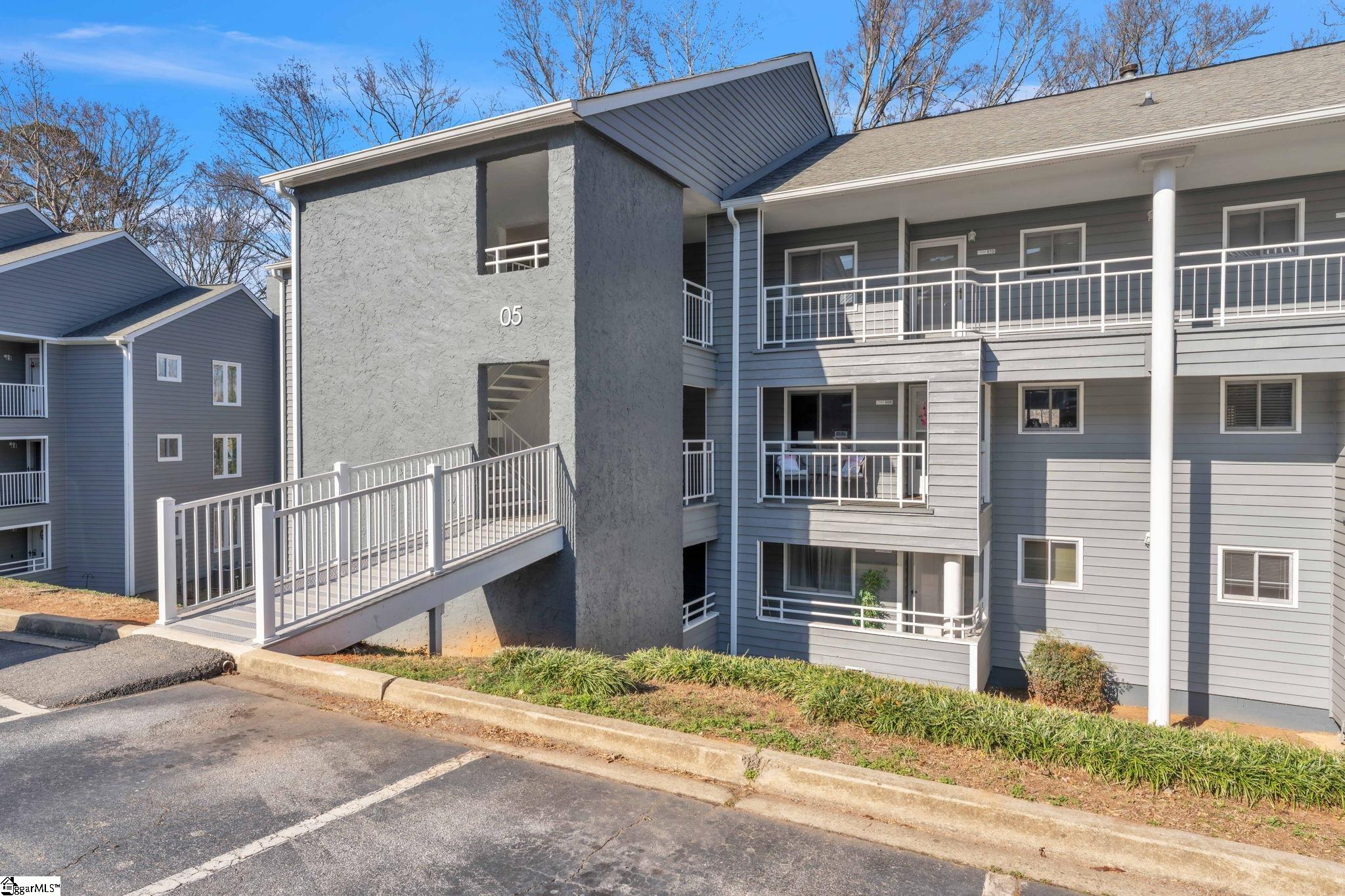 501 Northlake Drive UNIT Building 5 Anderson, SC 29625