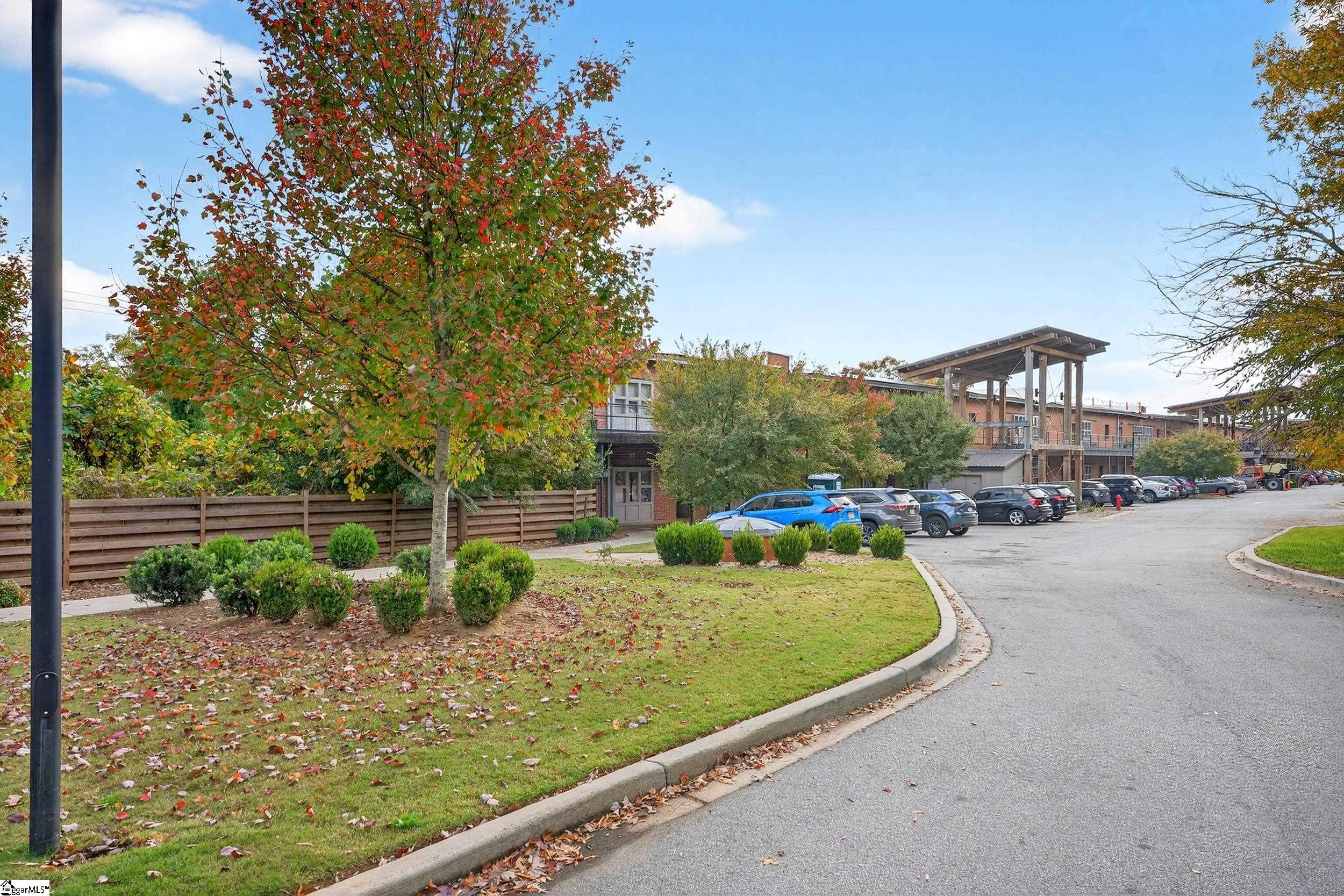 Homes for sale in Greenville, SC | 806 Green Ave #UNIT 215, Greenville, SC 29605 | MLS# 1579452