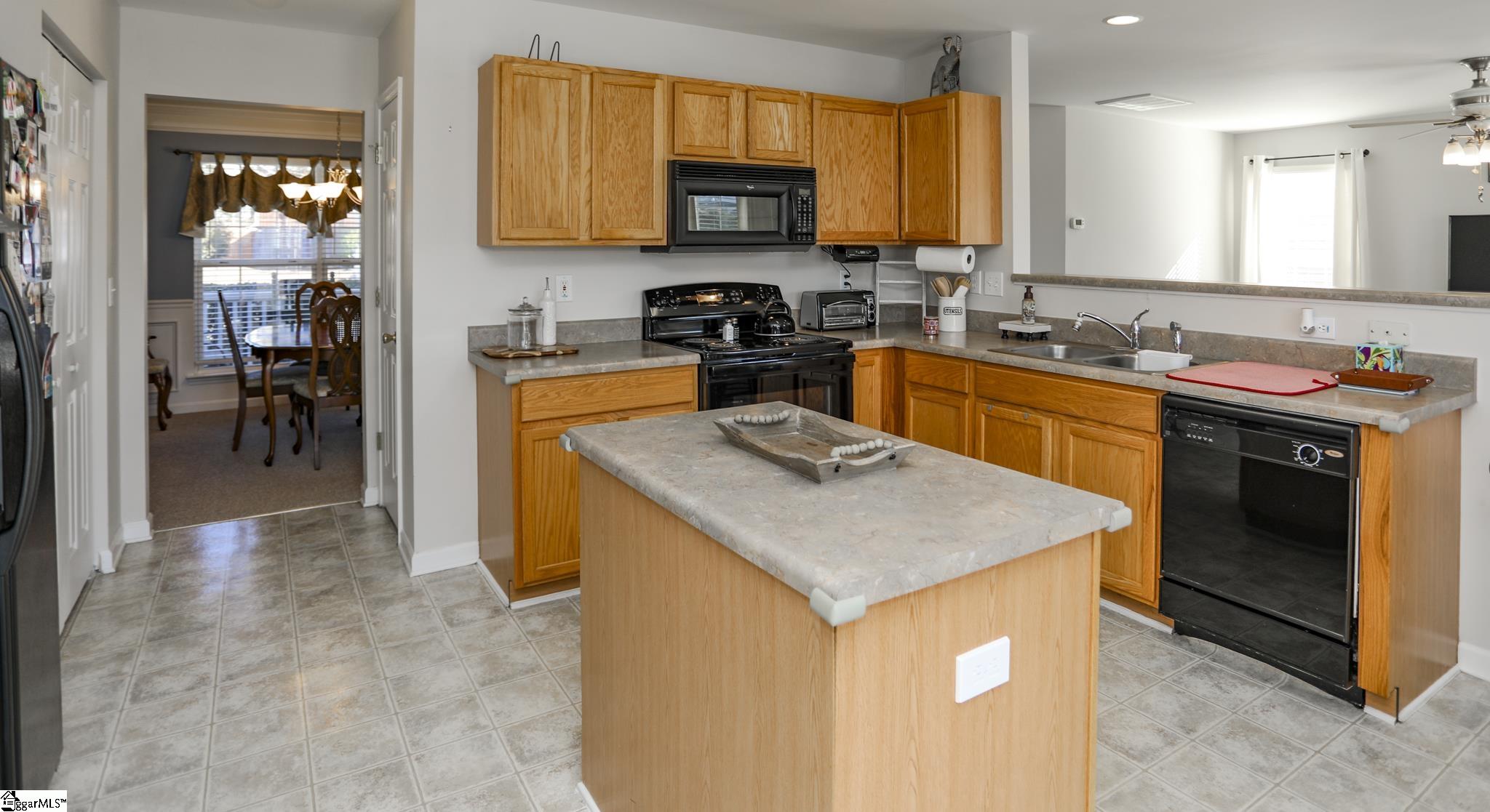 111 Kingsdale Court Simpsonville, SC 29680
