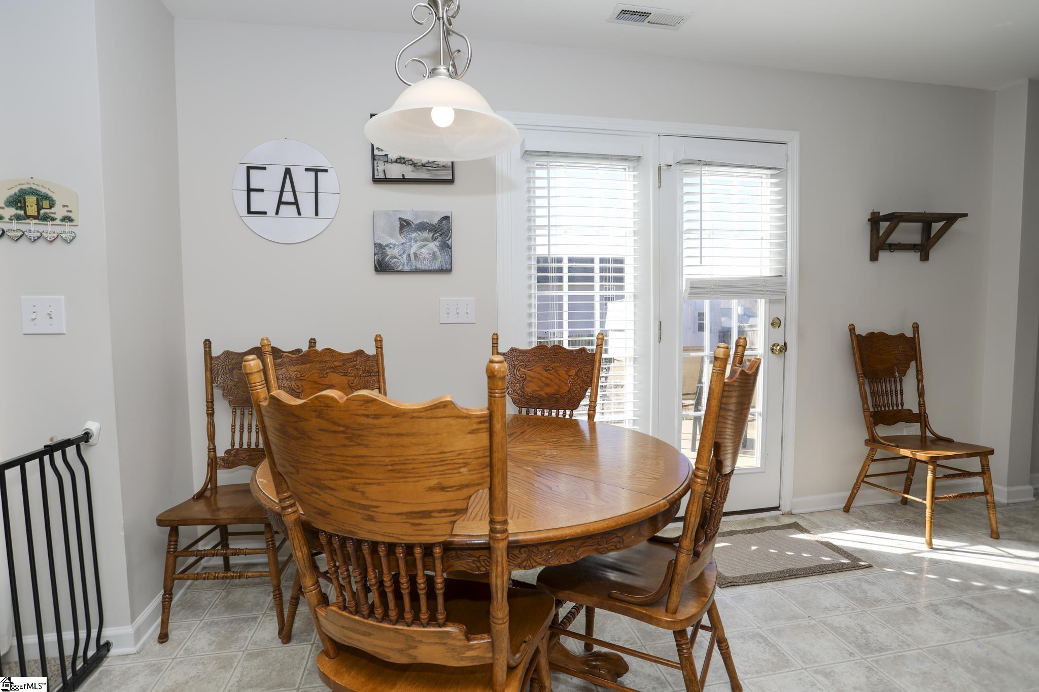 111 Kingsdale Court Simpsonville, SC 29680