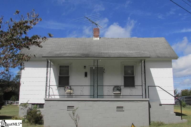 Homes for sale in Laurens, SC | 6 Townsend St, Laurens, SC 29360 | MLS# 1579834