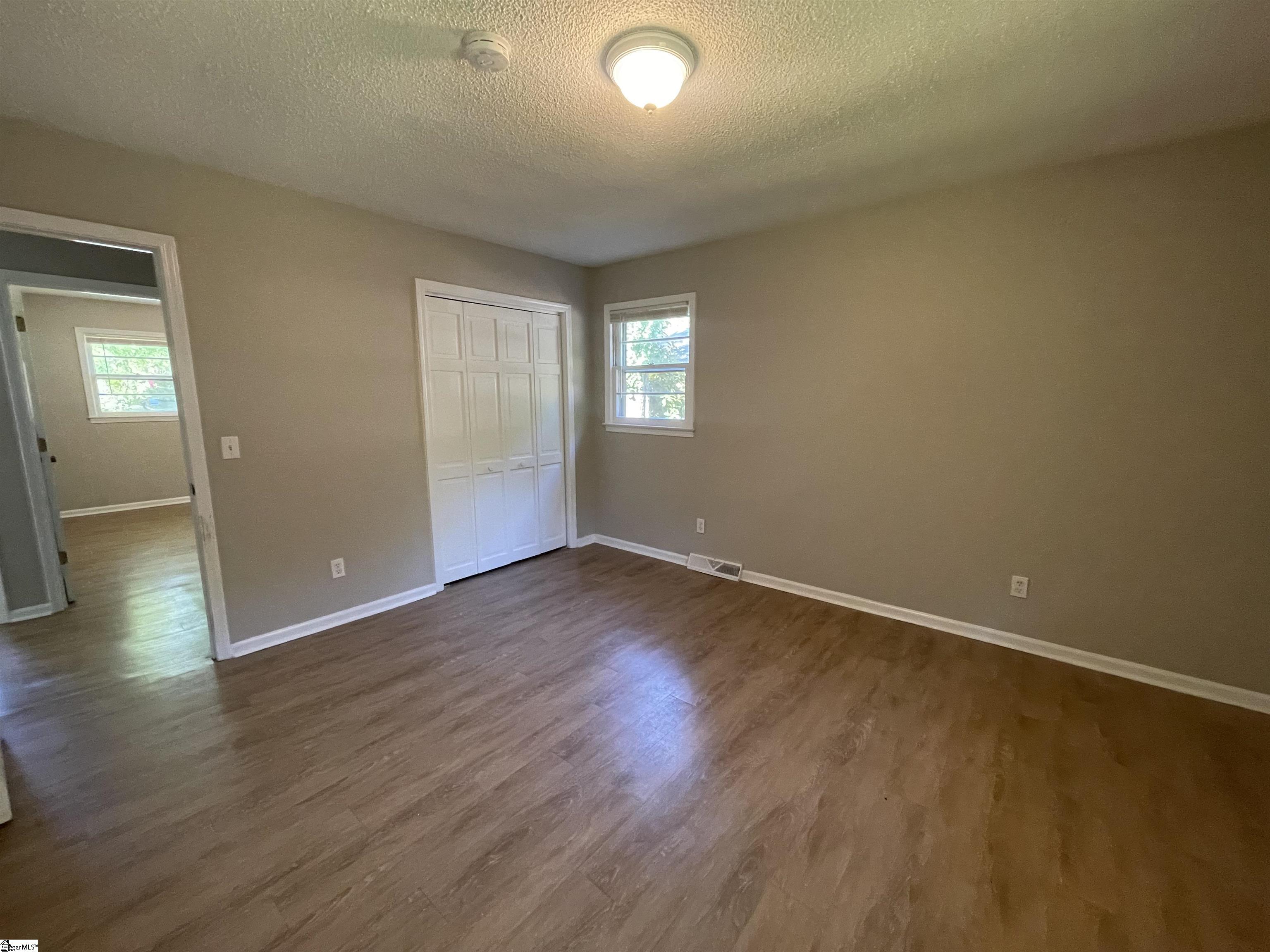 Homes for sale in Clinton, SC | 102 W Maple St, Clinton, SC 29325 | MLS# 1580125