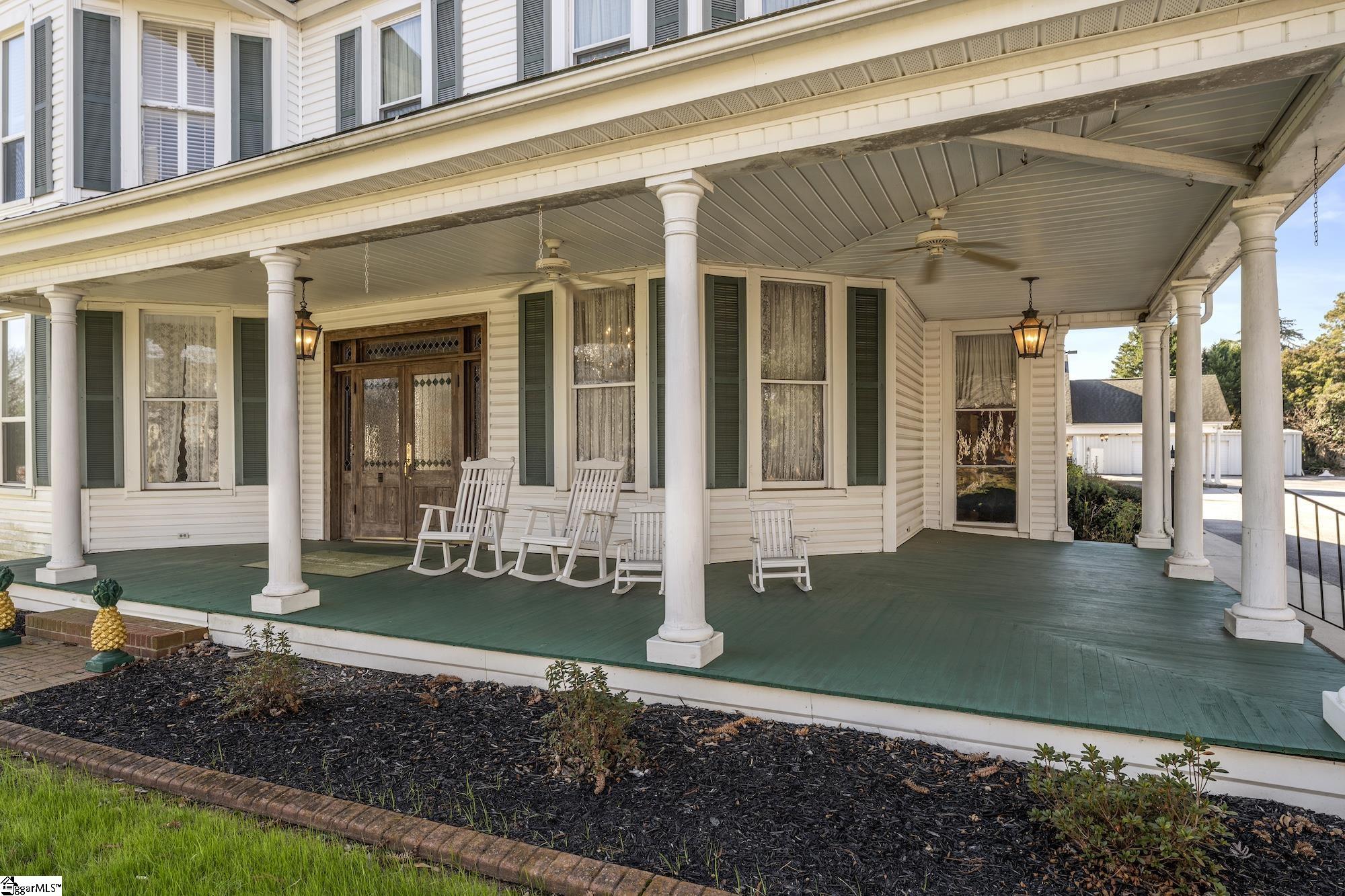 Homes for sale in Abbeville, SC | 208 S Main St, Abbeville, SC 29620 | MLS# 1580145