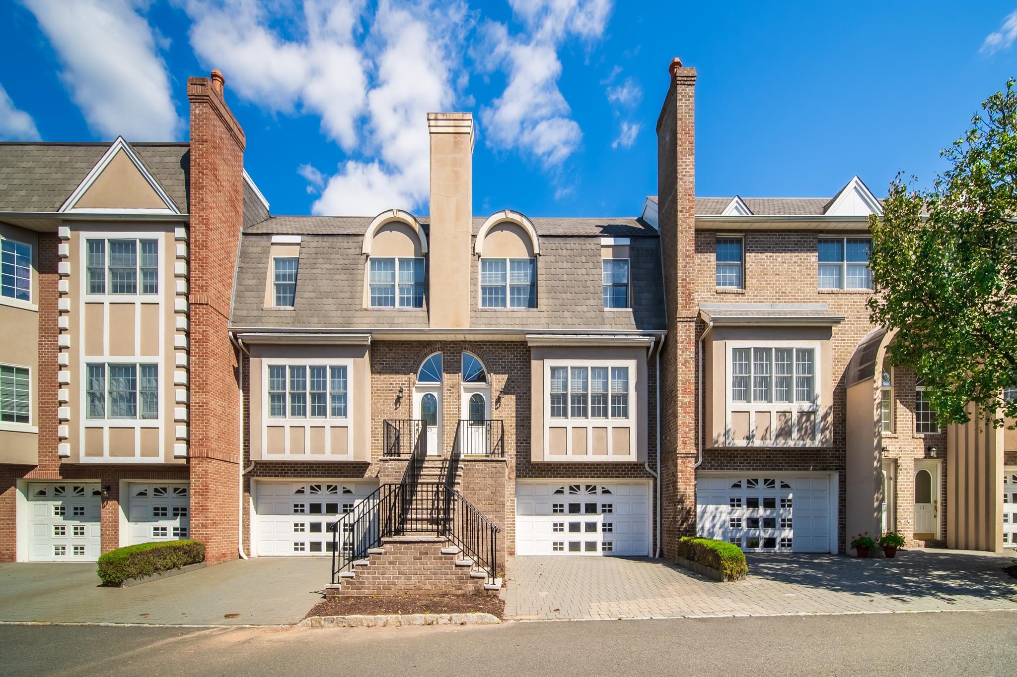 107 Stonegate, Cresskill, NJ 07626