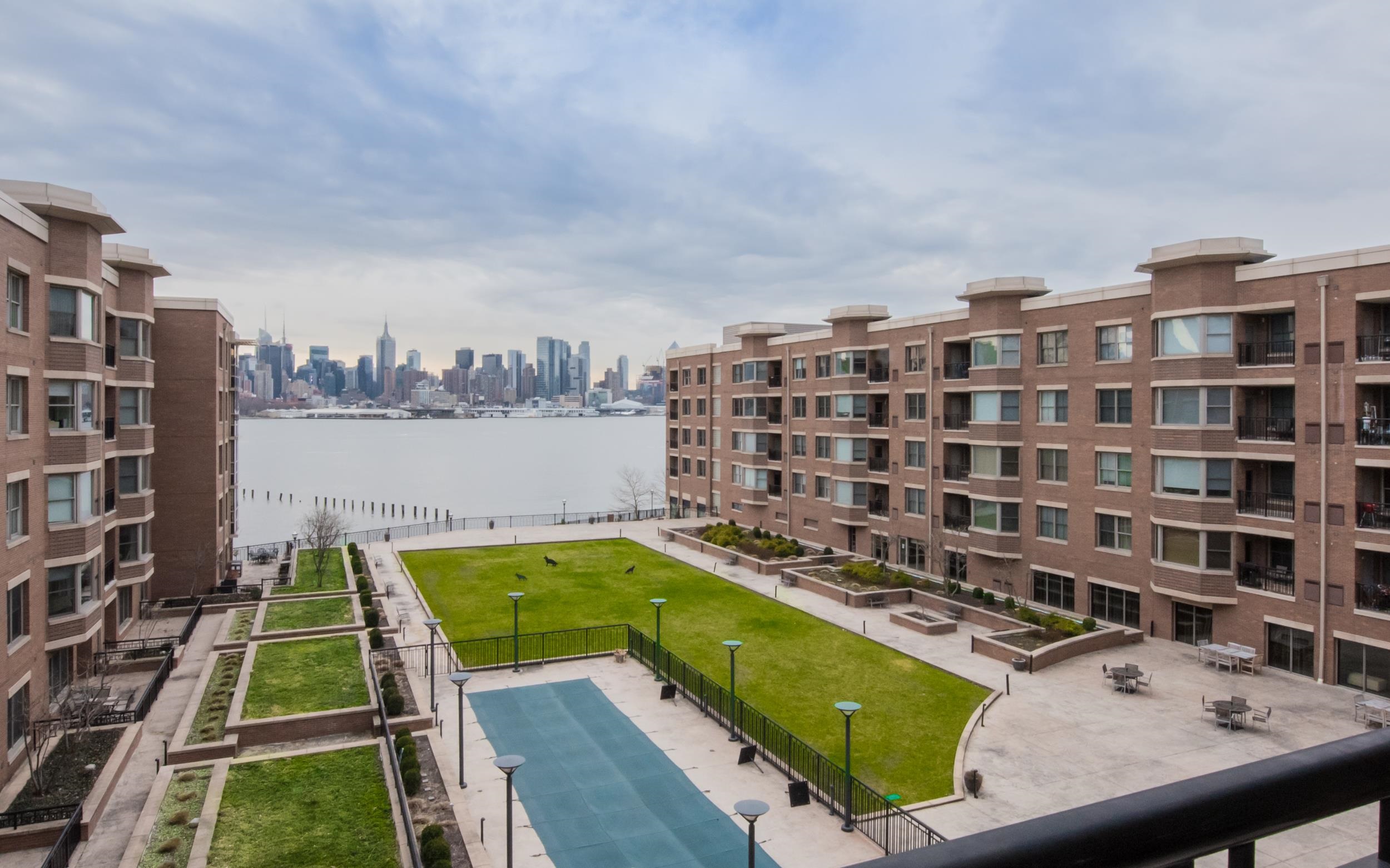 20 AVENUE AT PORT IMPERIAL 421, West New York, NJ 07093