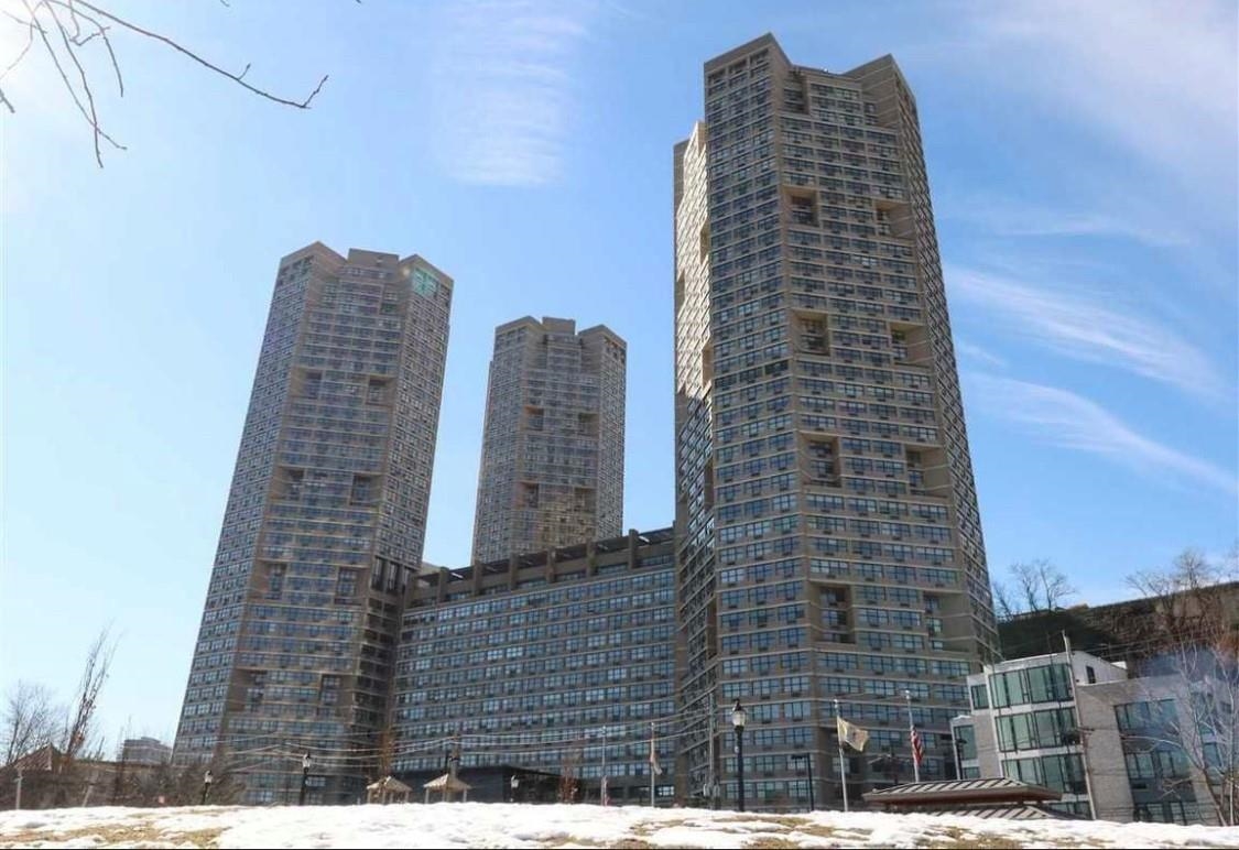 7000 BLVD EAST 44B, GUTTENBERG, NJ 07093 Audrey Tanz