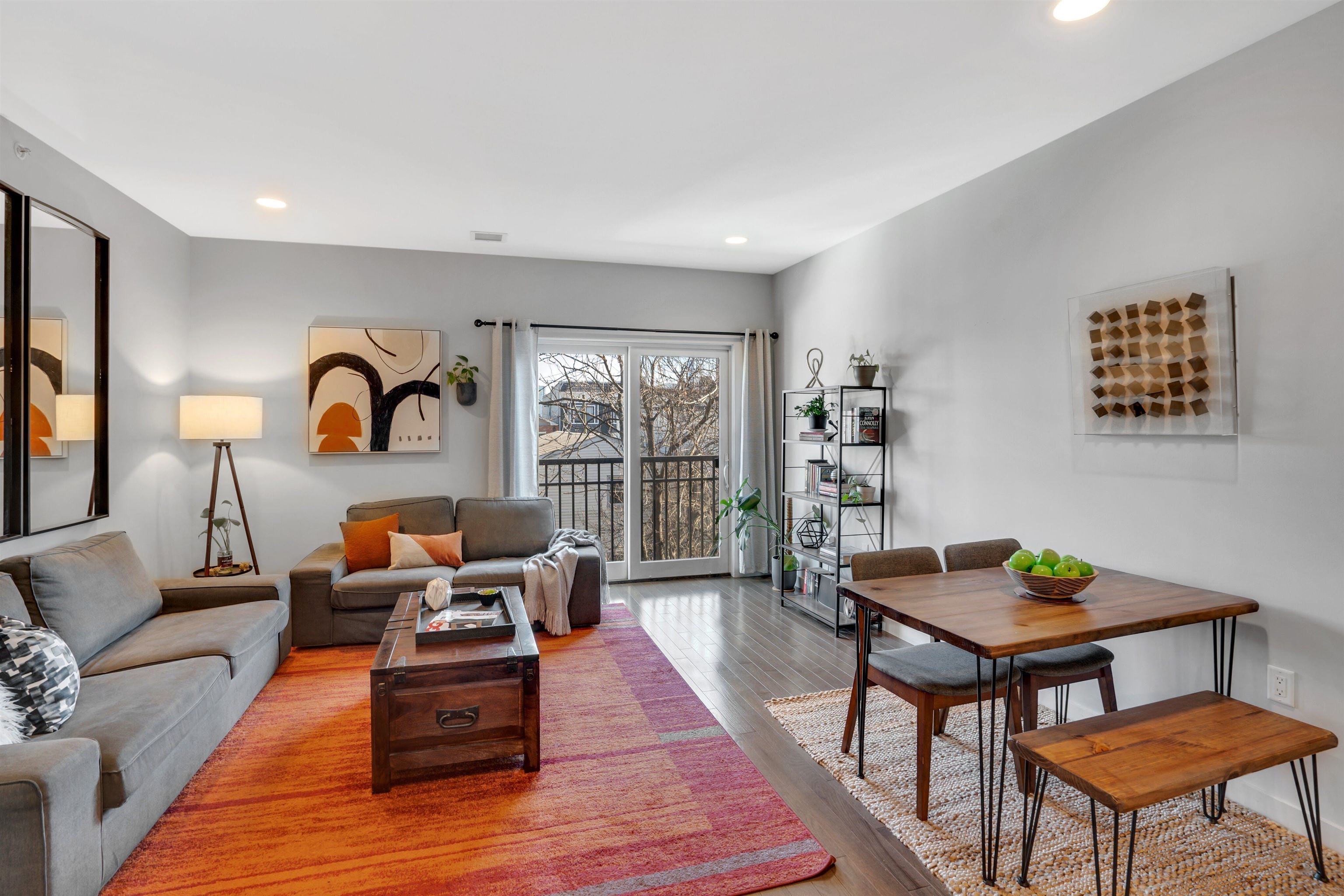 302 PALISADE AVE 303, JC, Heights, NJ 07302