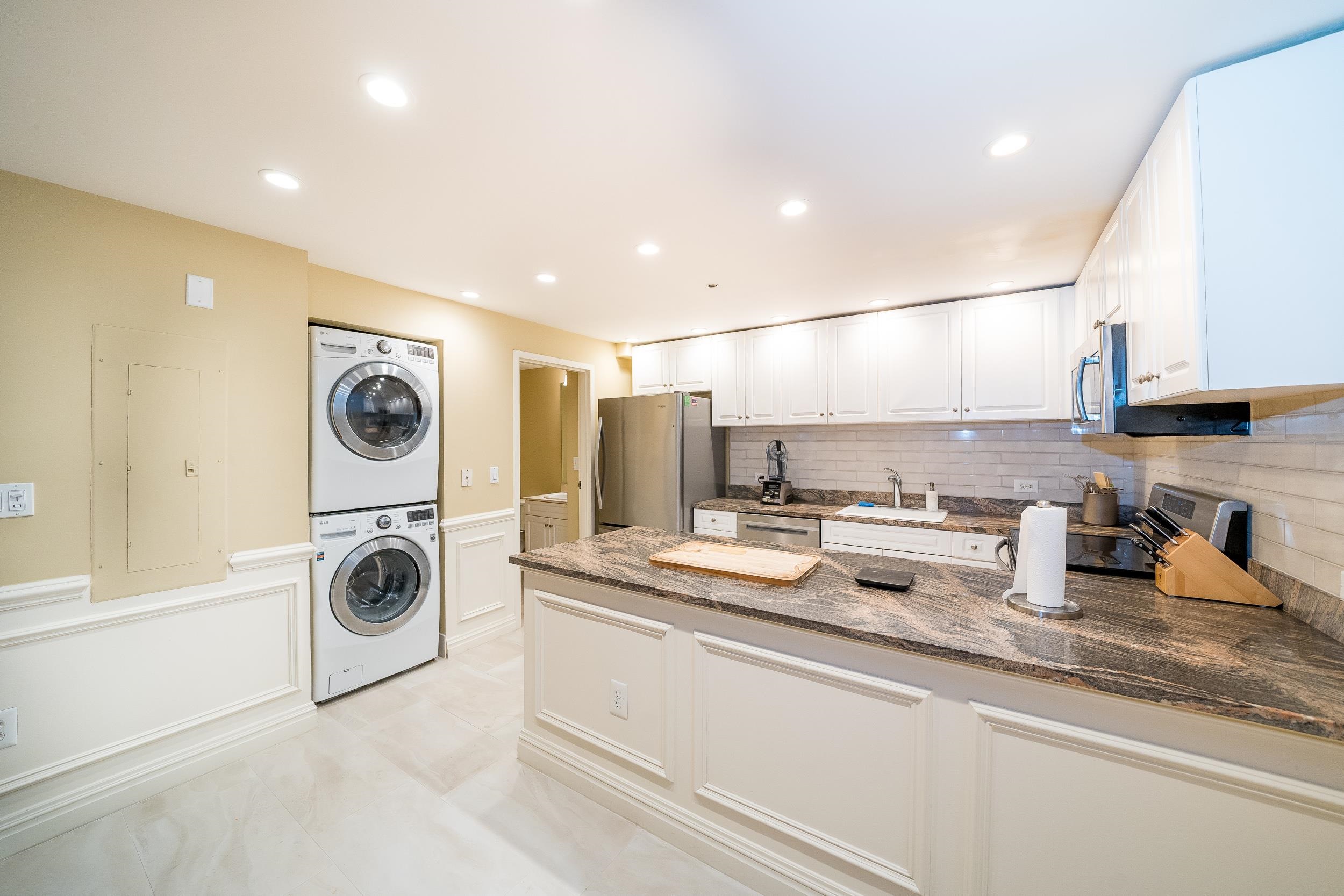 2 CONSTITUTION CT 106, Hoboken, NJ 07030