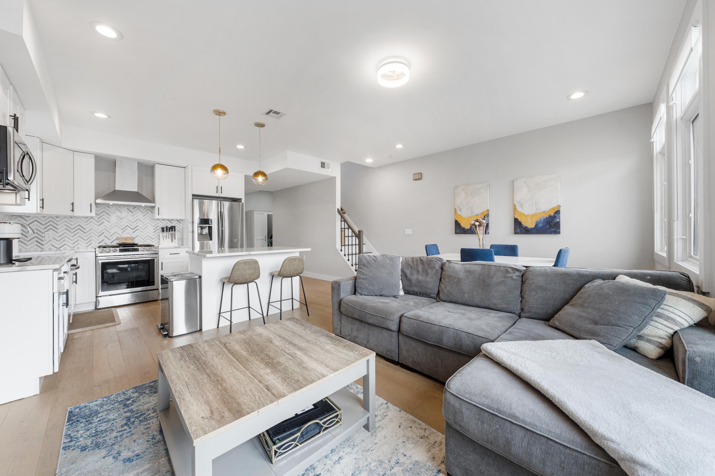 124 THORNE ST #2, JC, Heights, NJ 07307
