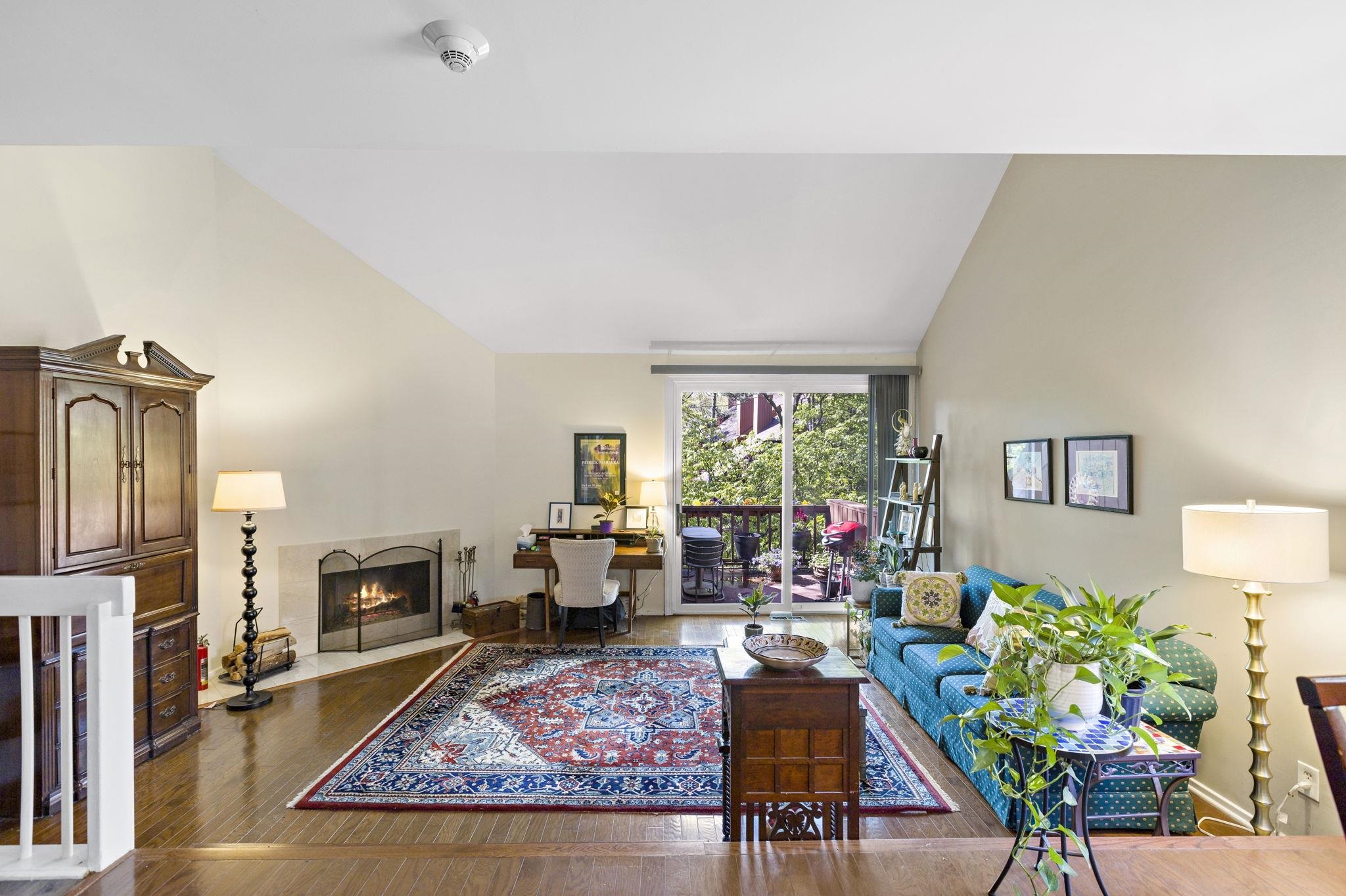 416 EGRET LANE, Secaucus, NJ 07094