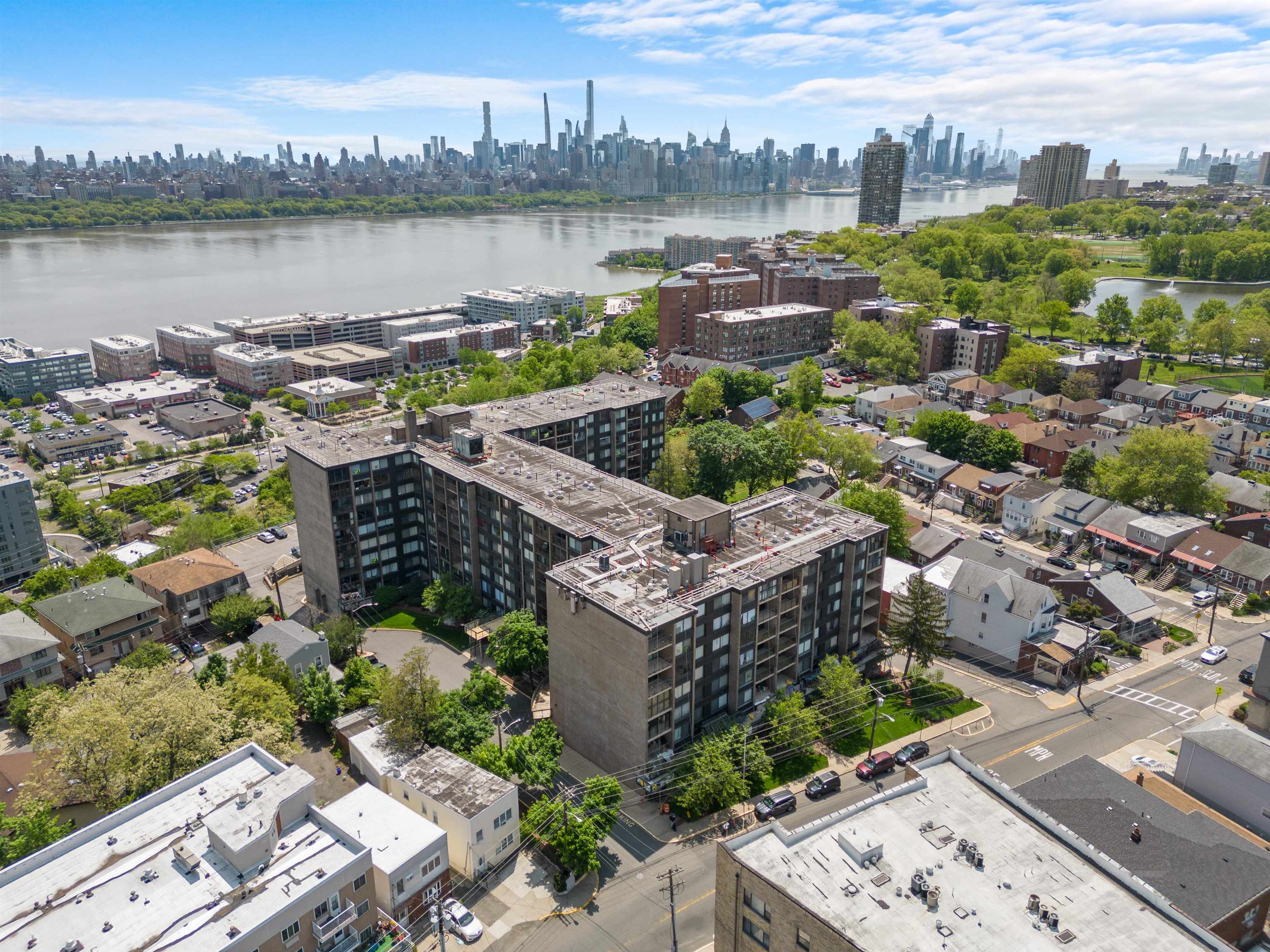 9060 PALISADE AVE 809, North Bergen, NJ 07047