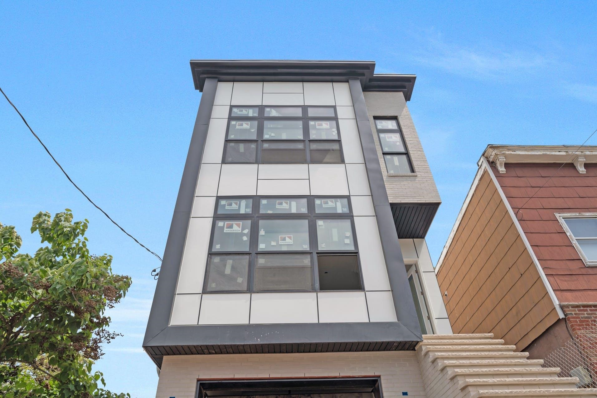 180 BLEECKER ST, JC, Heights, NJ 07307