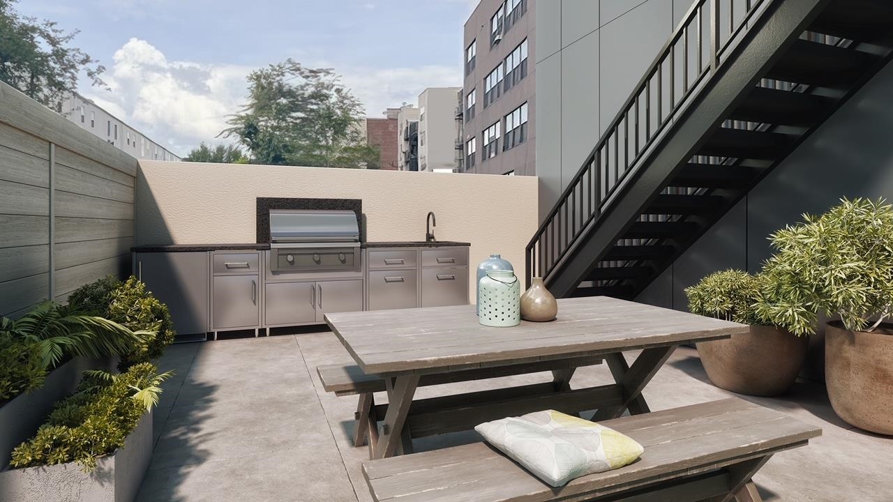 listing main picture