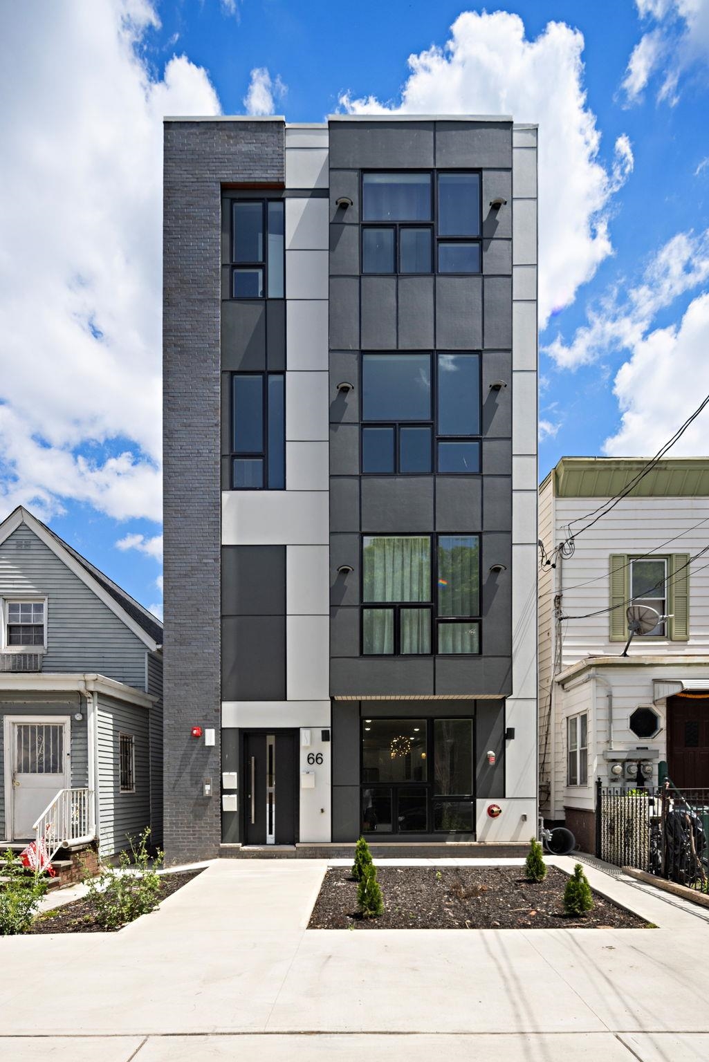 listing main picture