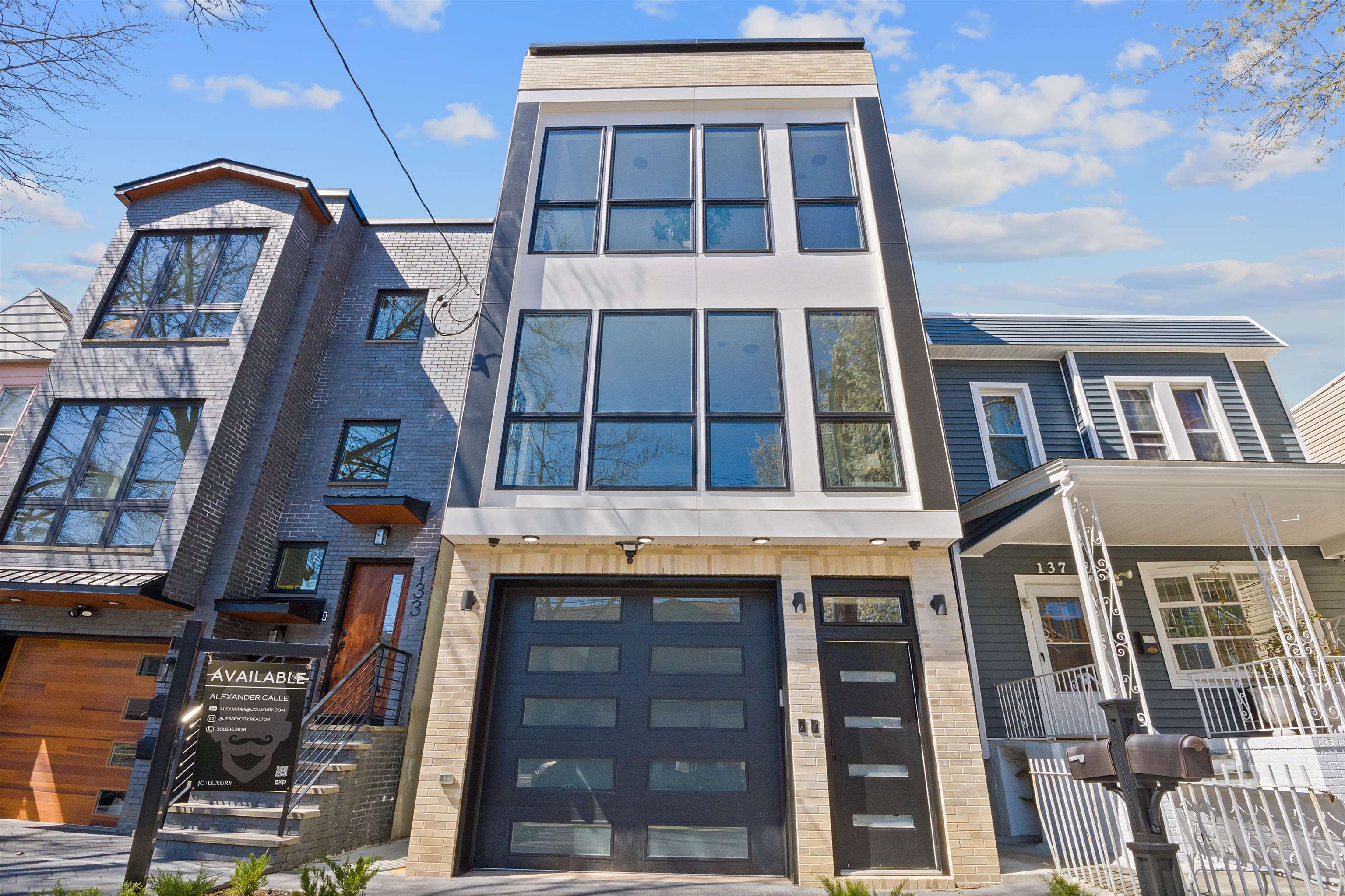 listing main picture