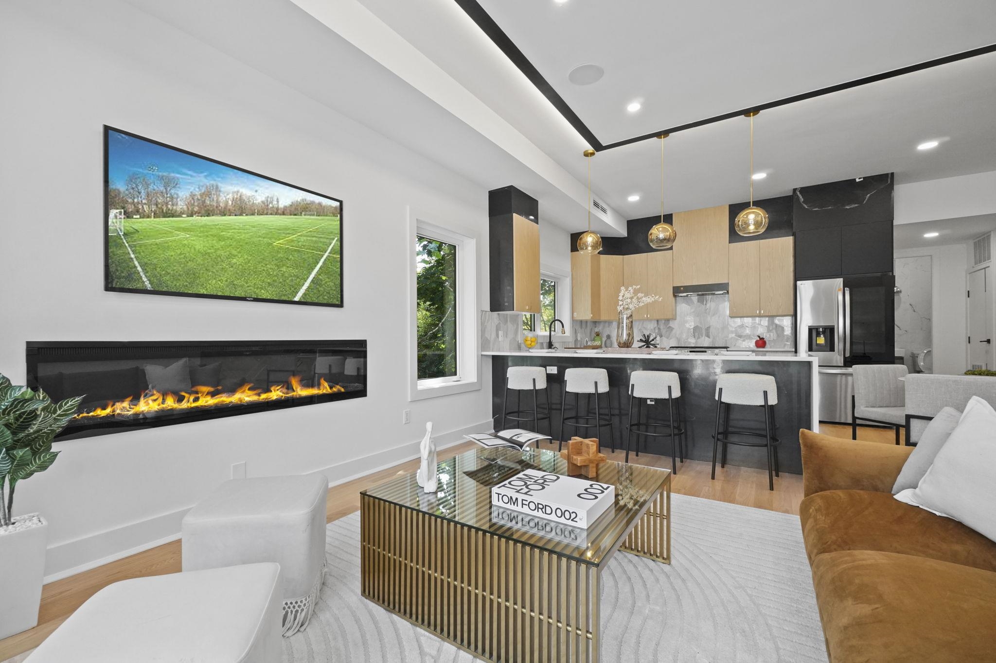 listing main picture