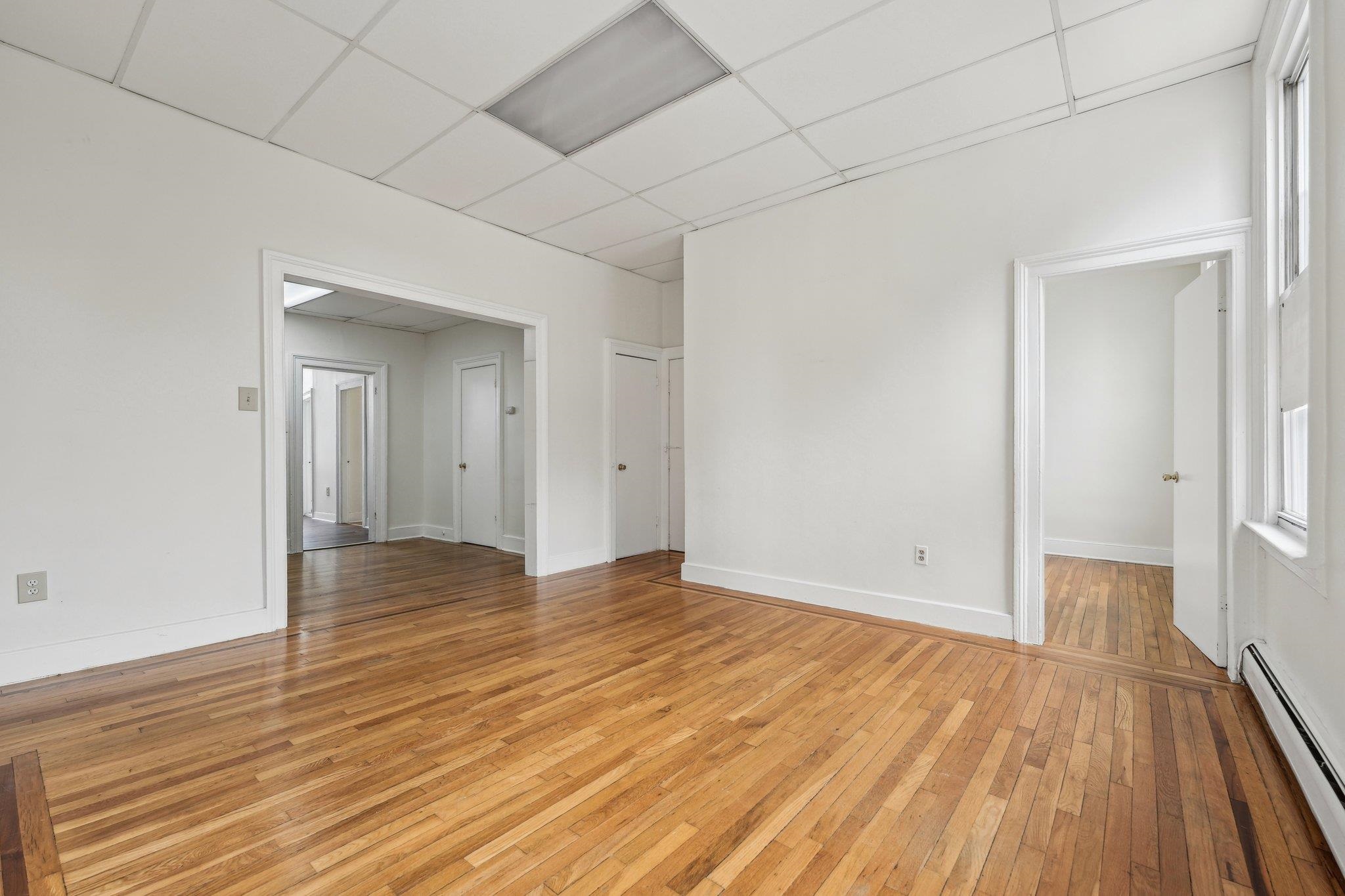 570 NEWARK AVE 3, JC, Journal Square, NJ 07306