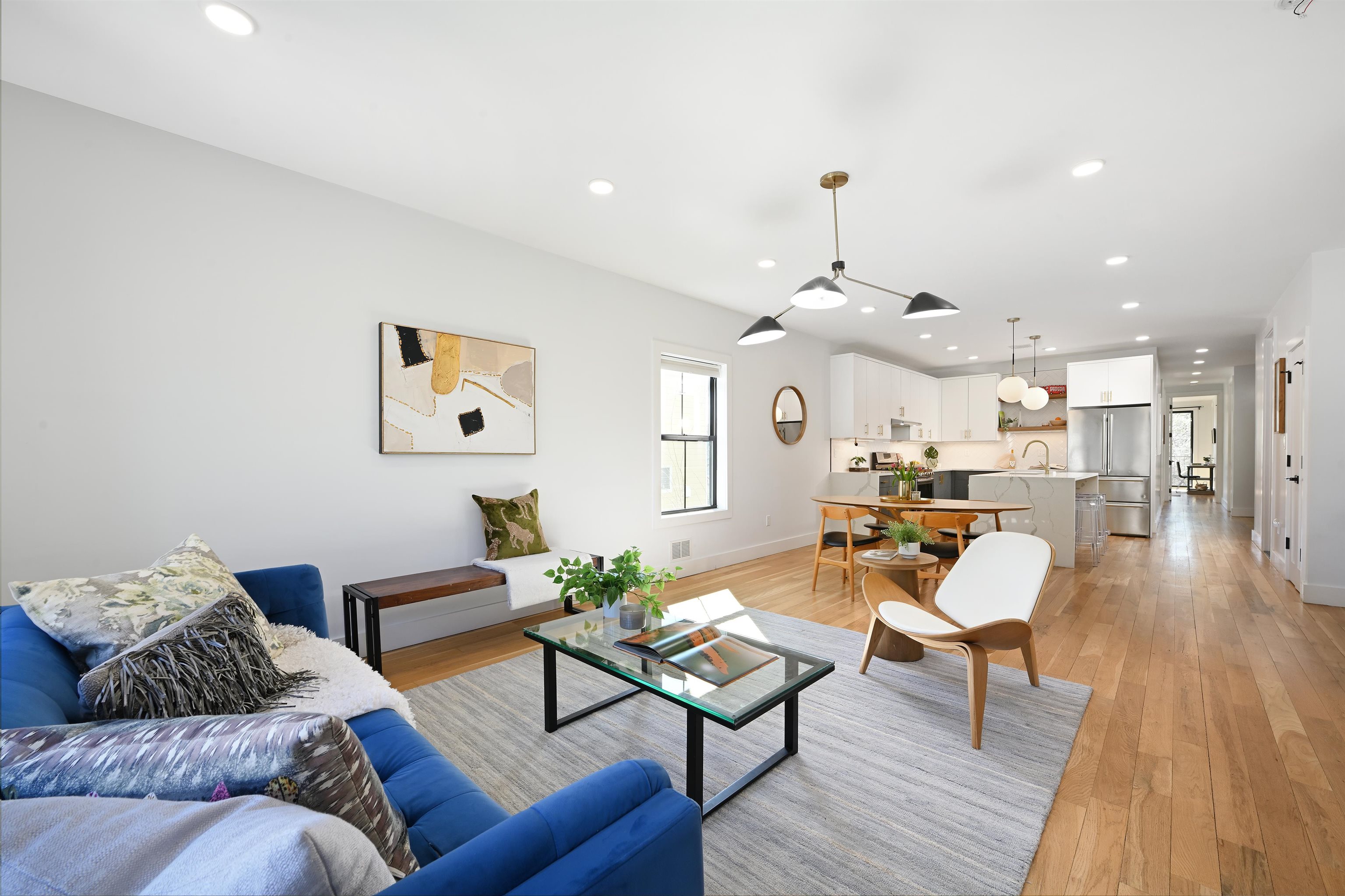 listing main picture