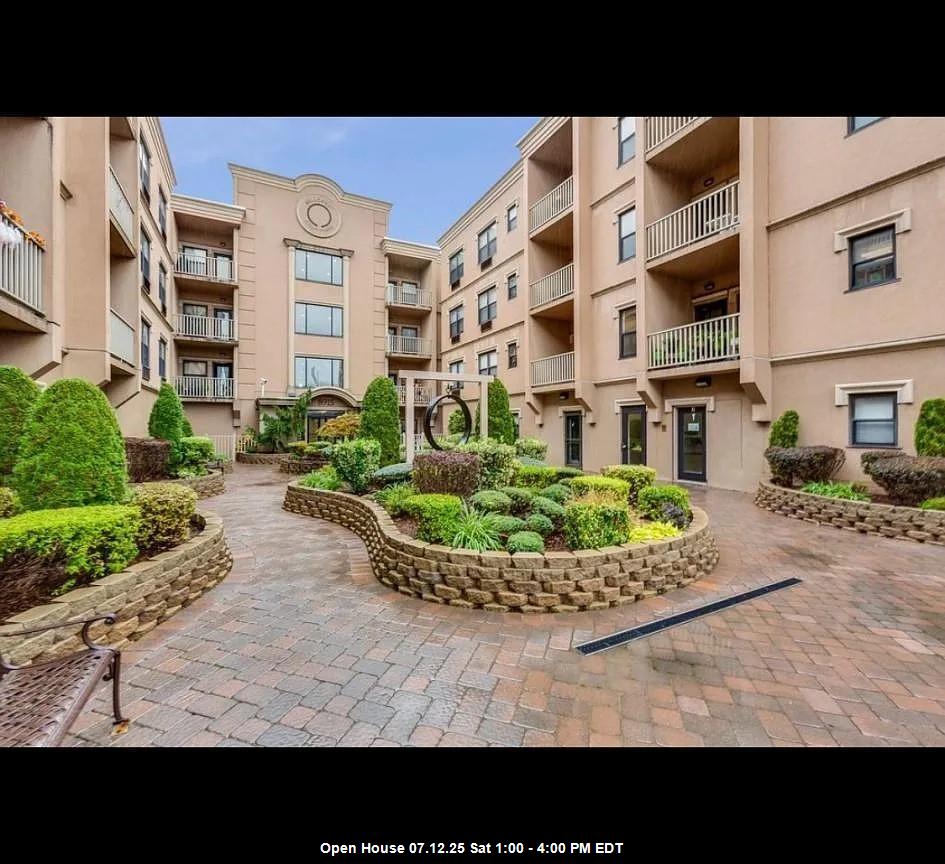 listing main picture