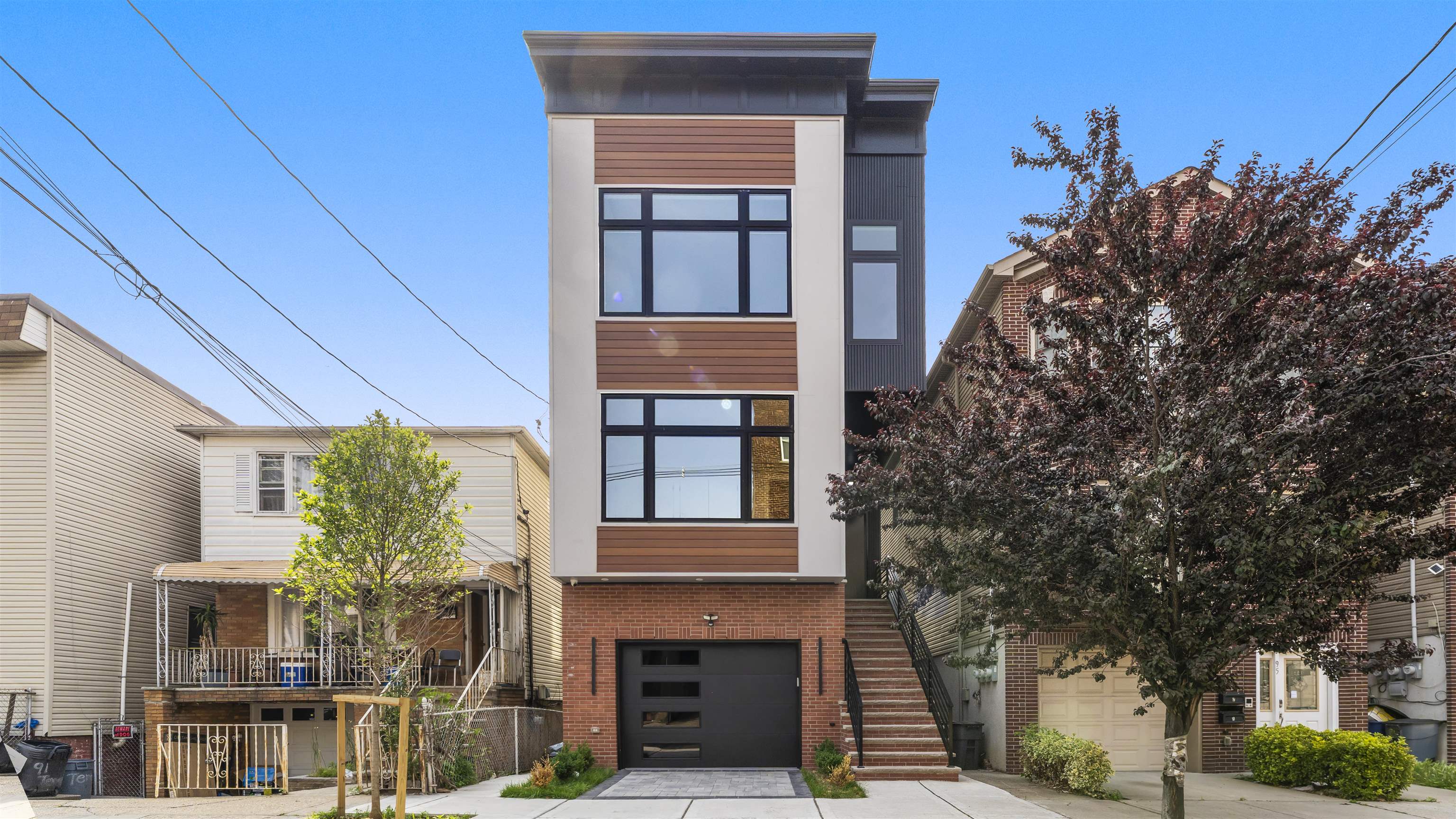 listing main picture