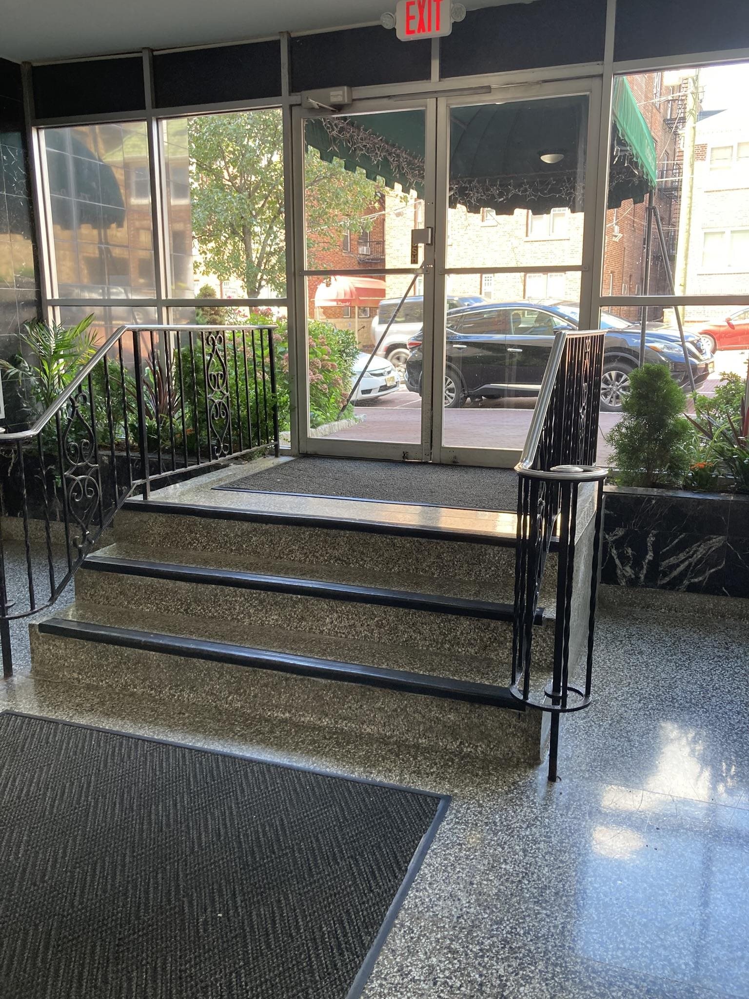 image4