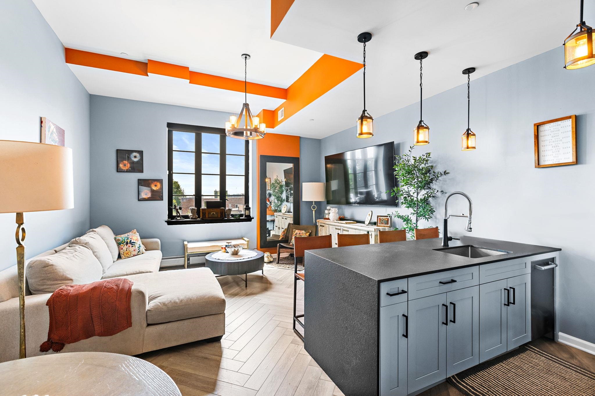 listing main picture