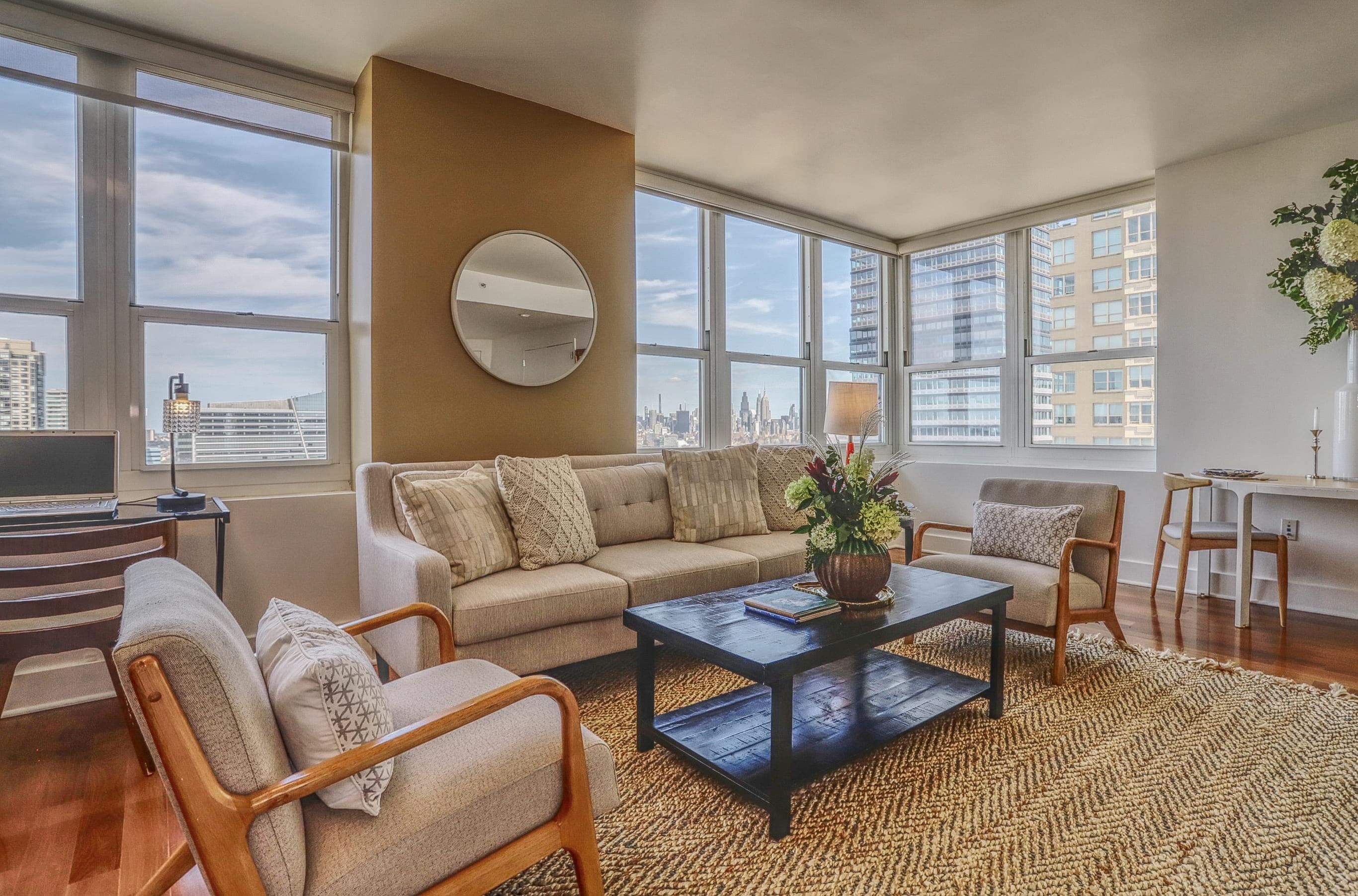 listing main picture