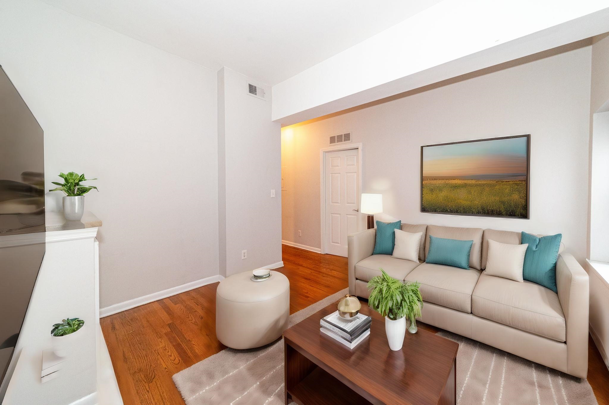 listing main picture