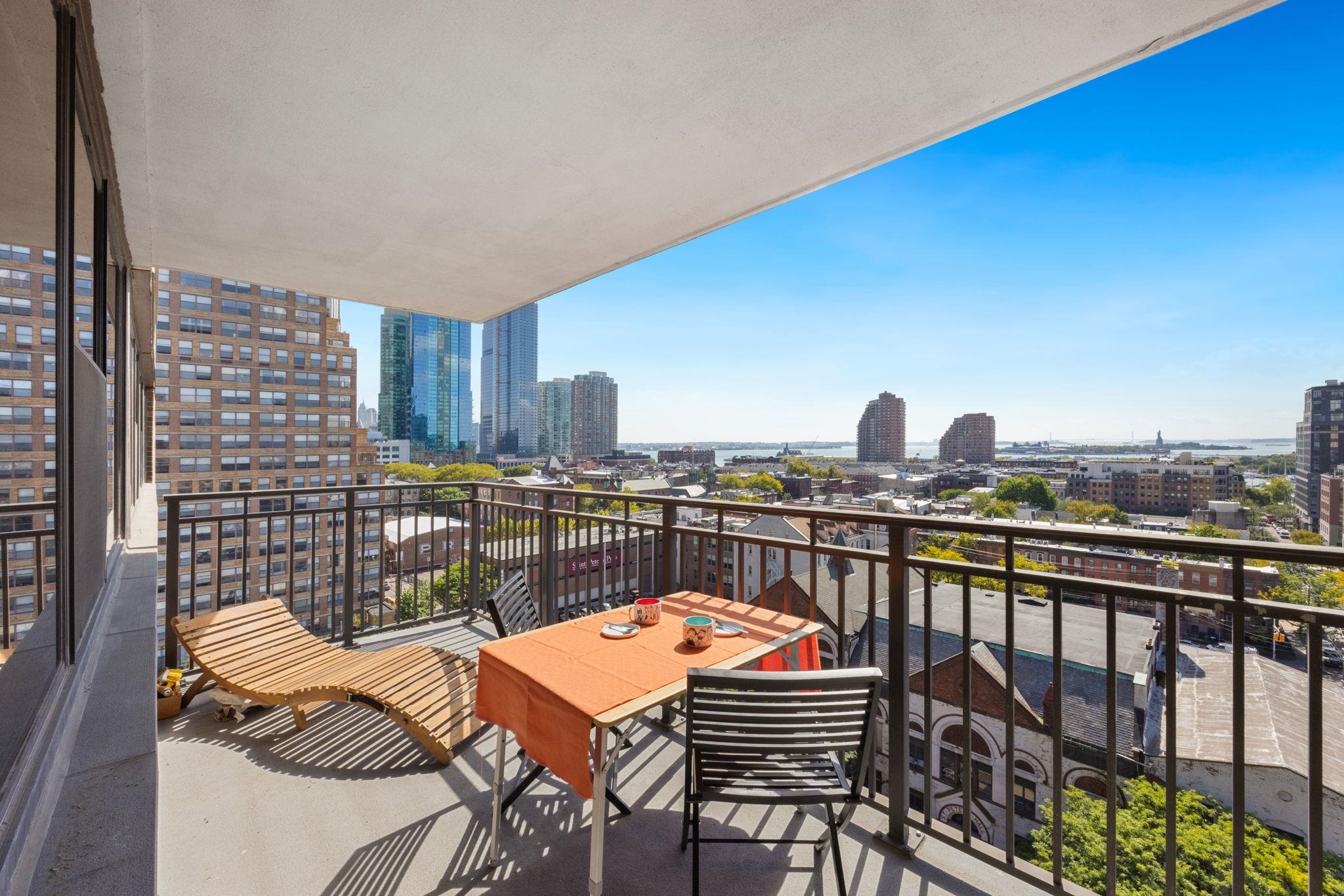 listing main picture