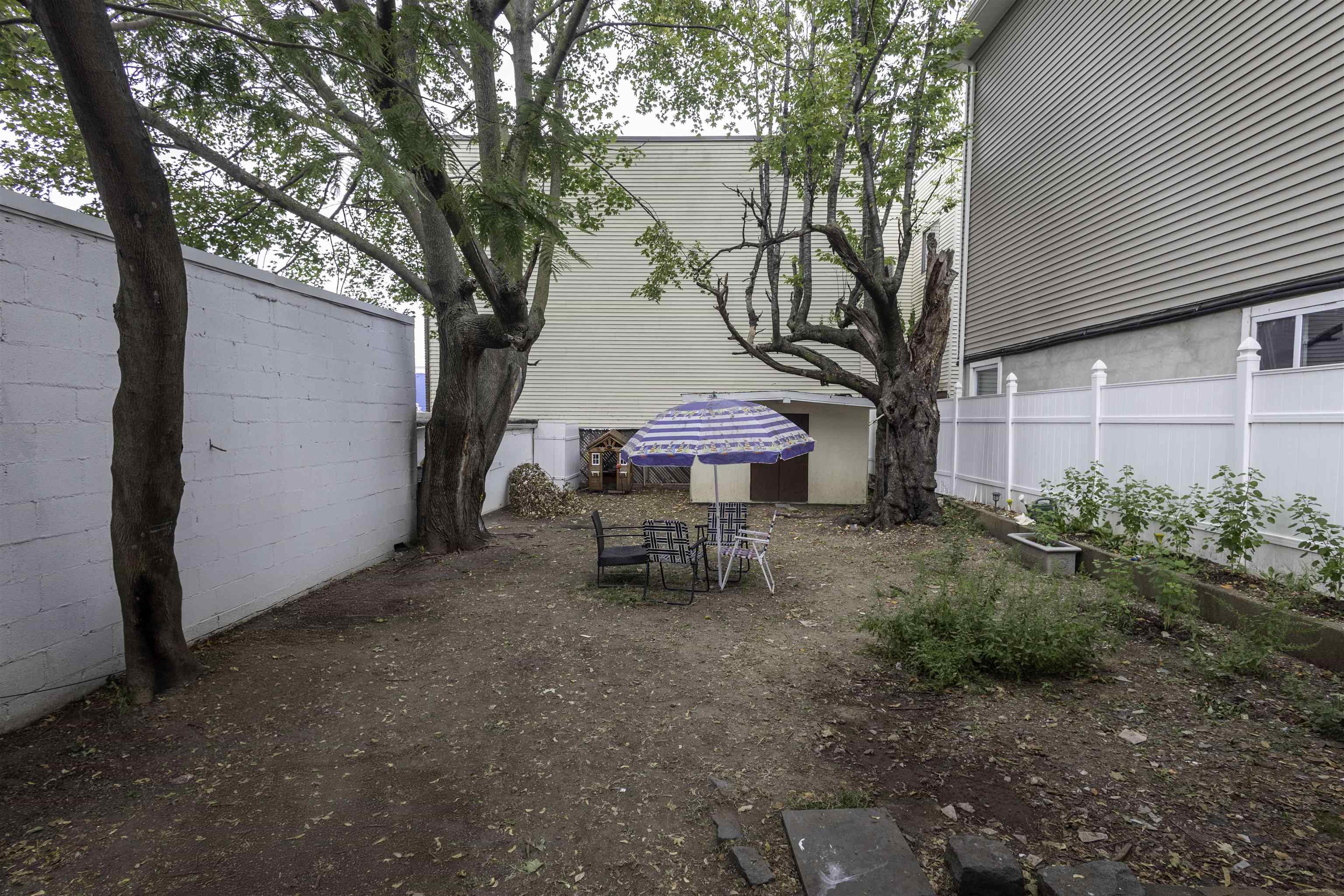 image25