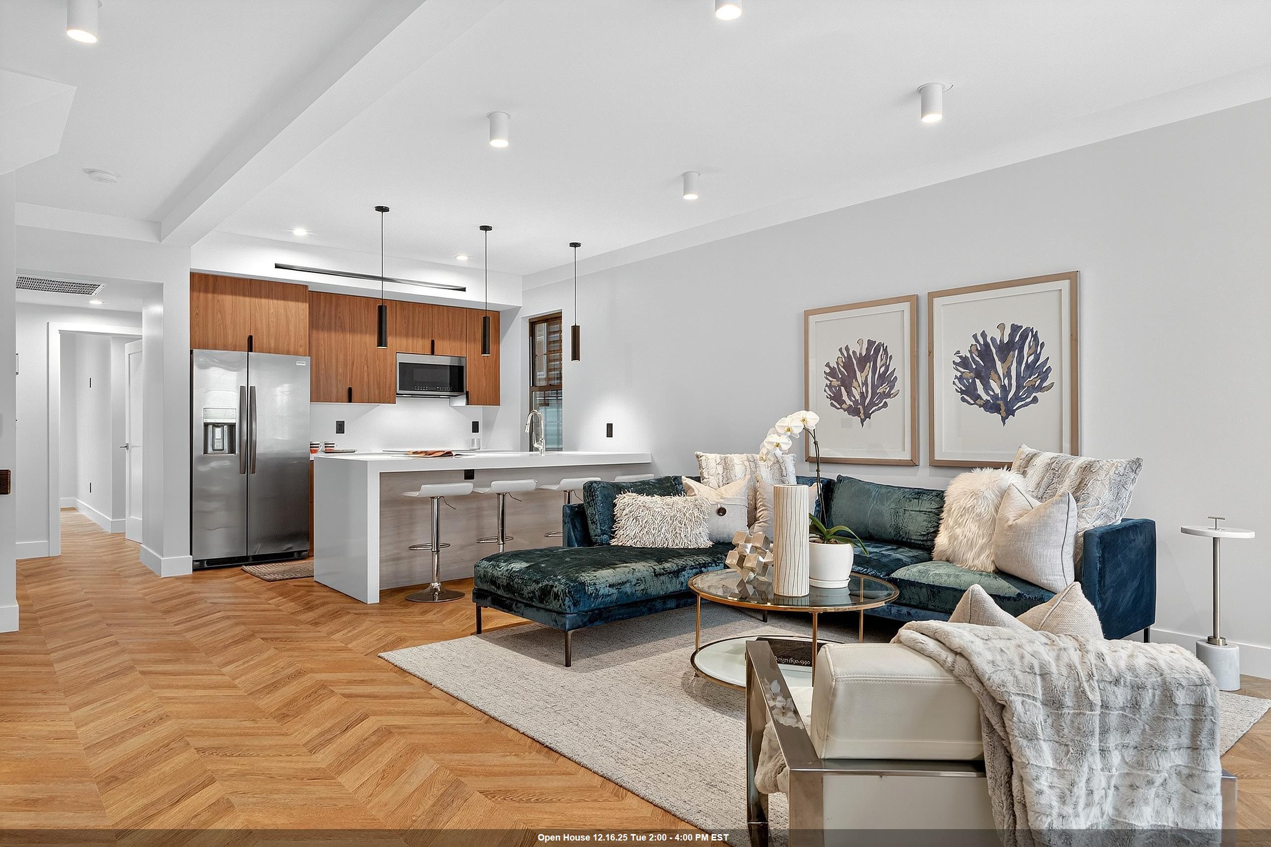 listing main picture