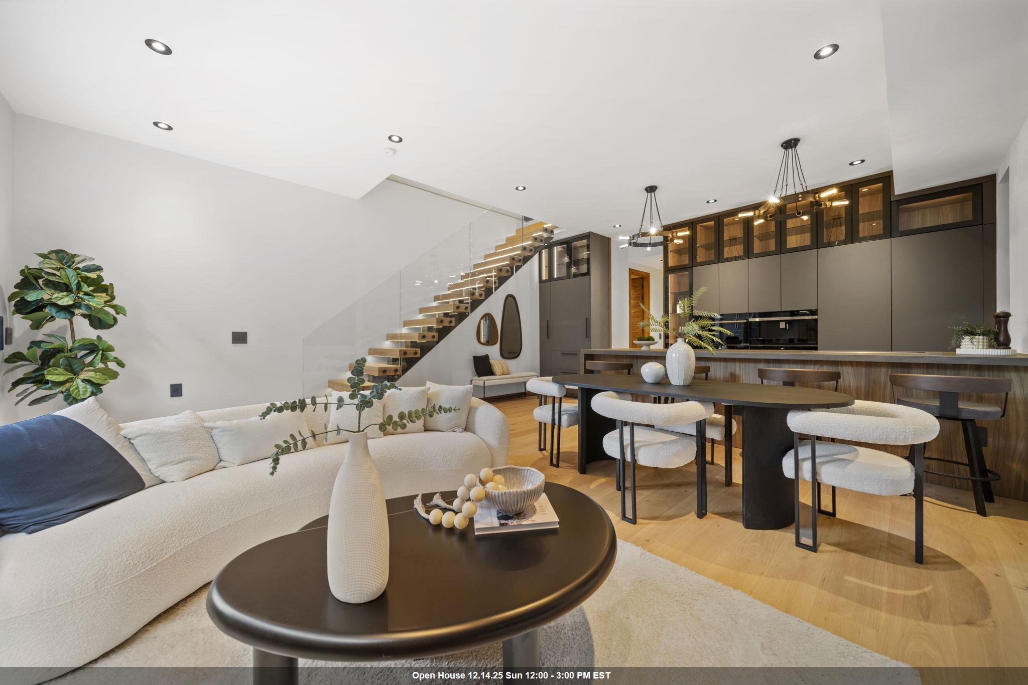 listing main picture