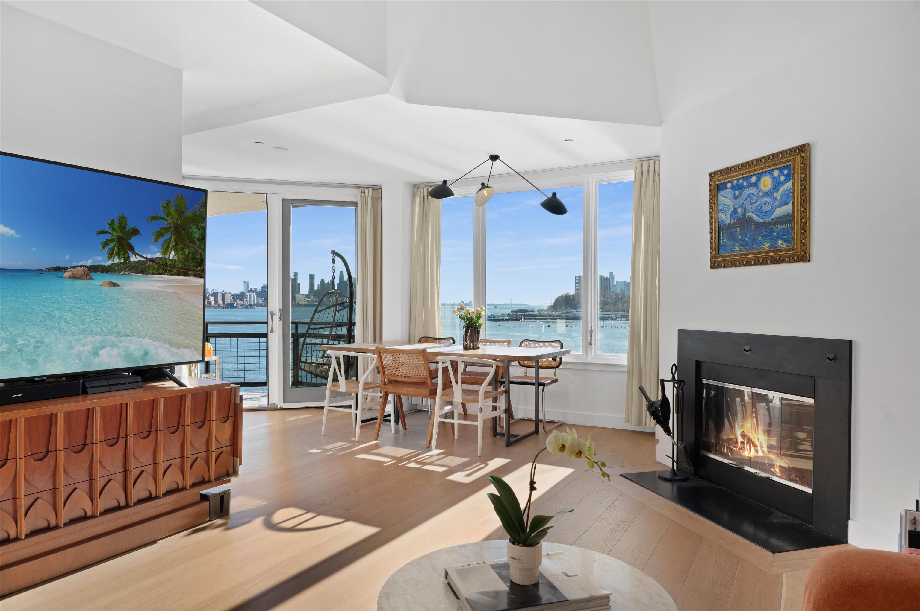 listing main picture