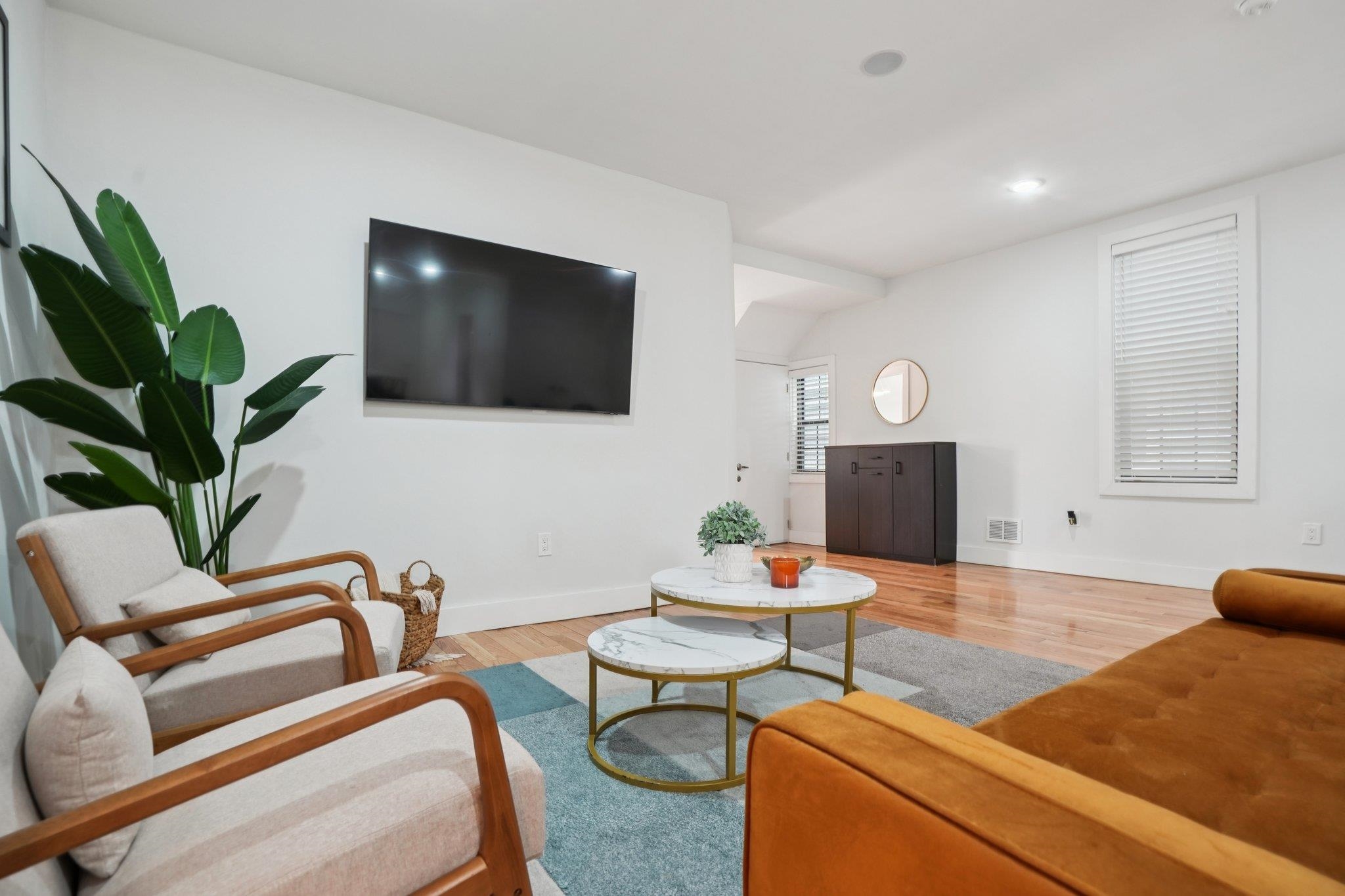 72 COLUMBIA AVE Unit: 1H