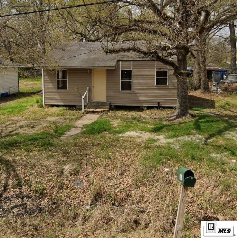 904 Spell Street