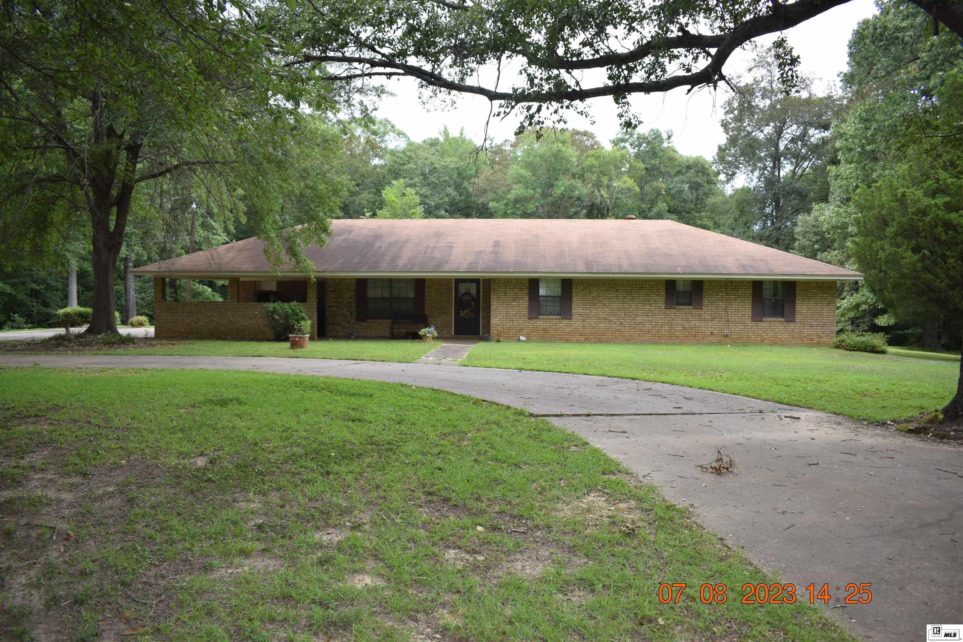5089 Woodlawn Drive