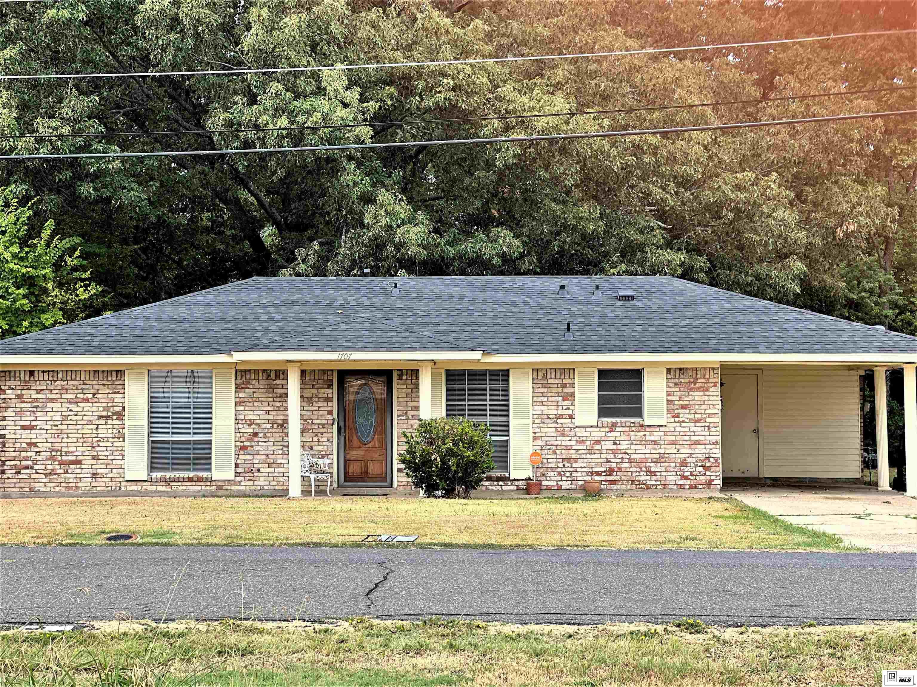 1707 Oaklawn Drive