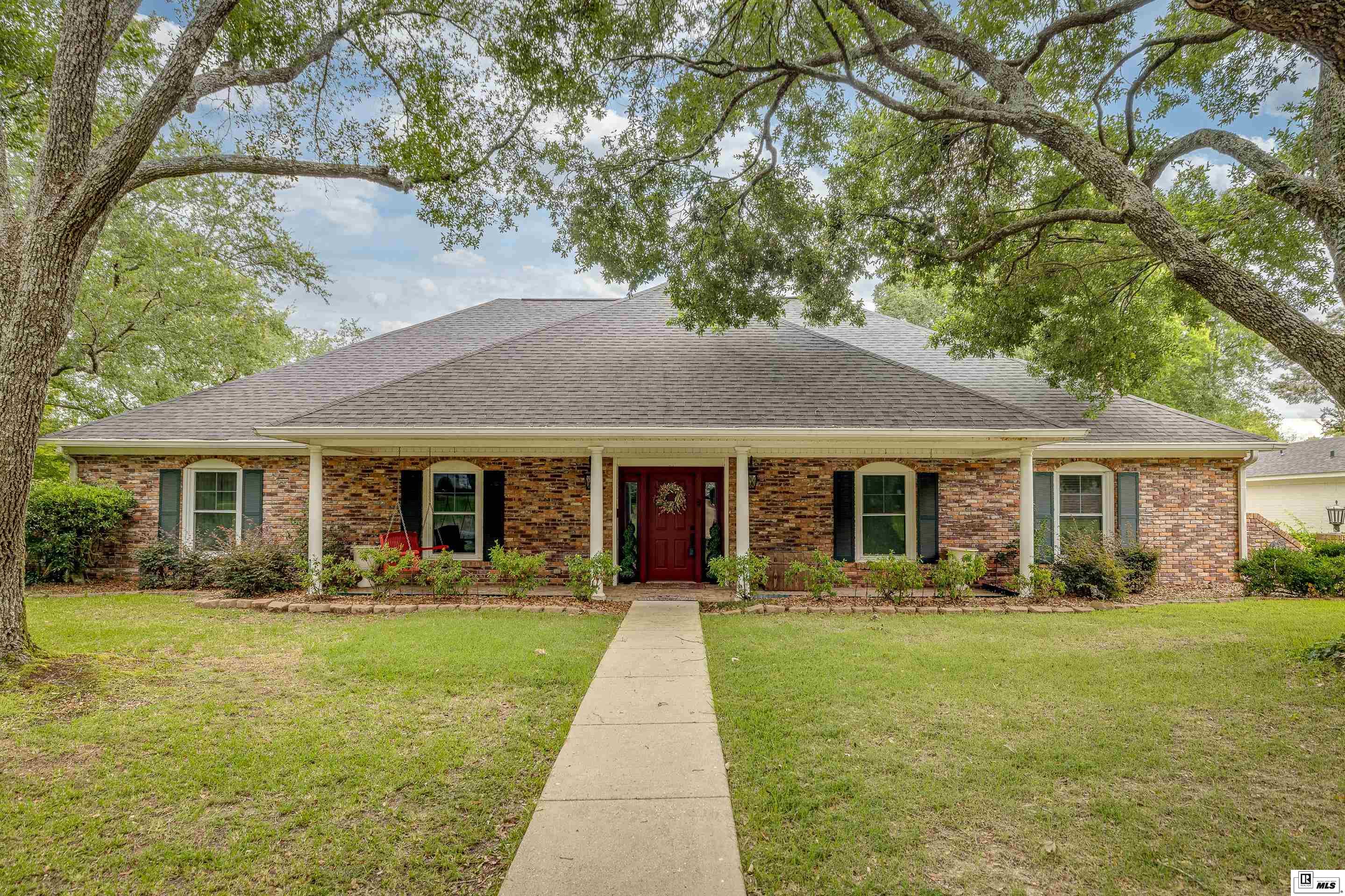 2901 River Oaks Drive