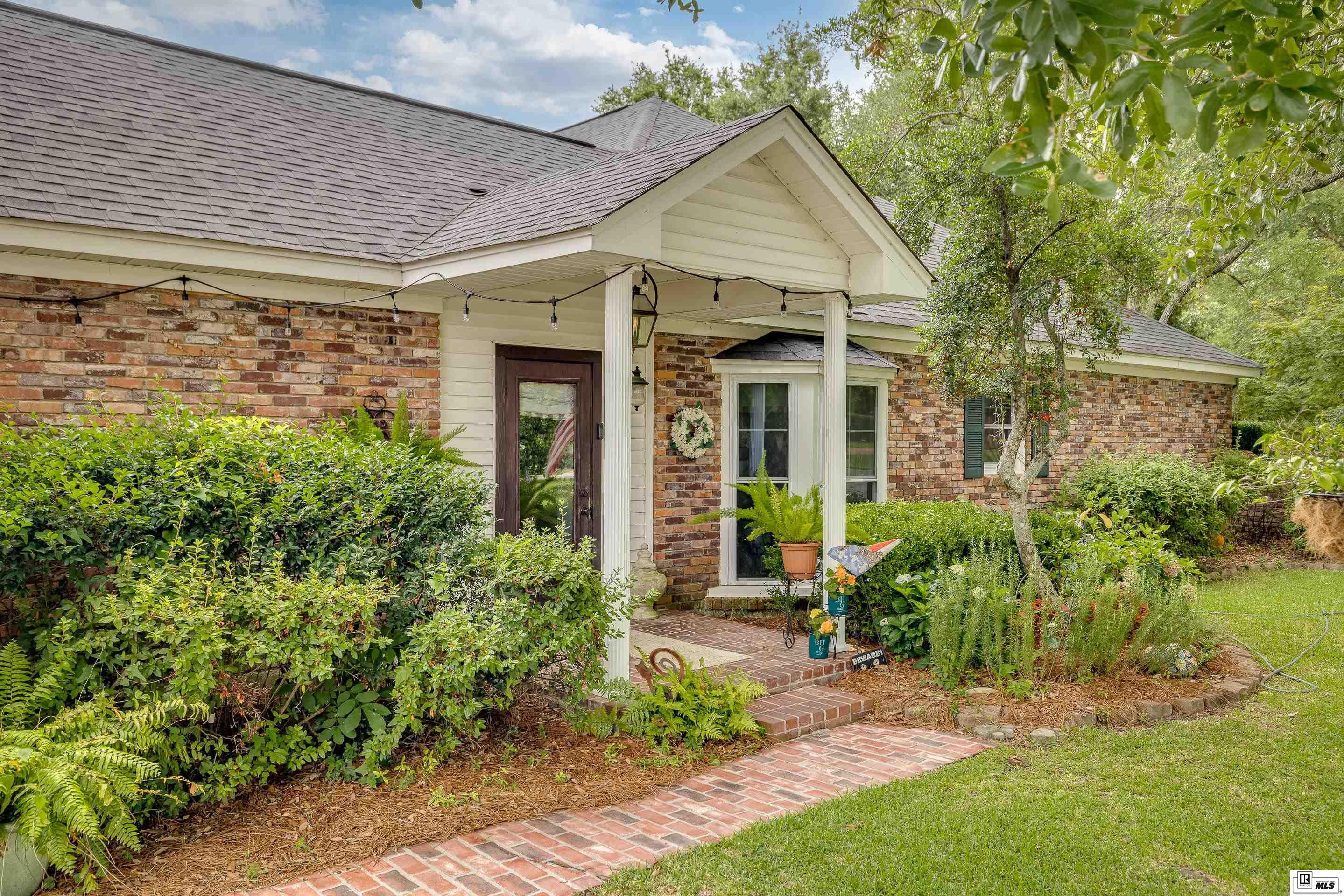 2901 River Oaks Drive