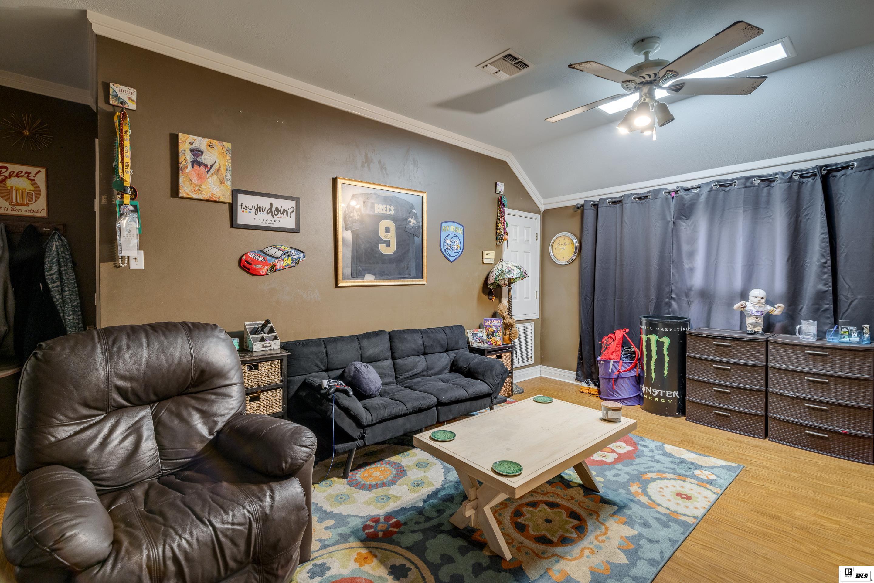 2901 River Oaks Drive