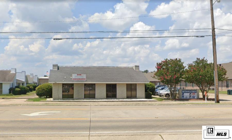 1867 Avenue Of America