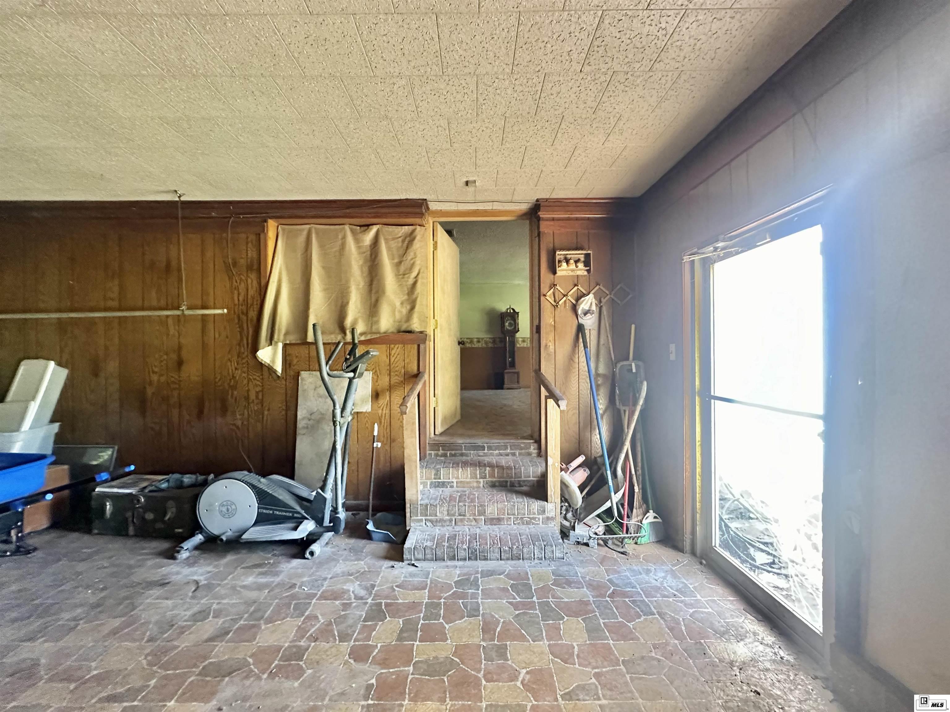 3566 Highway 80