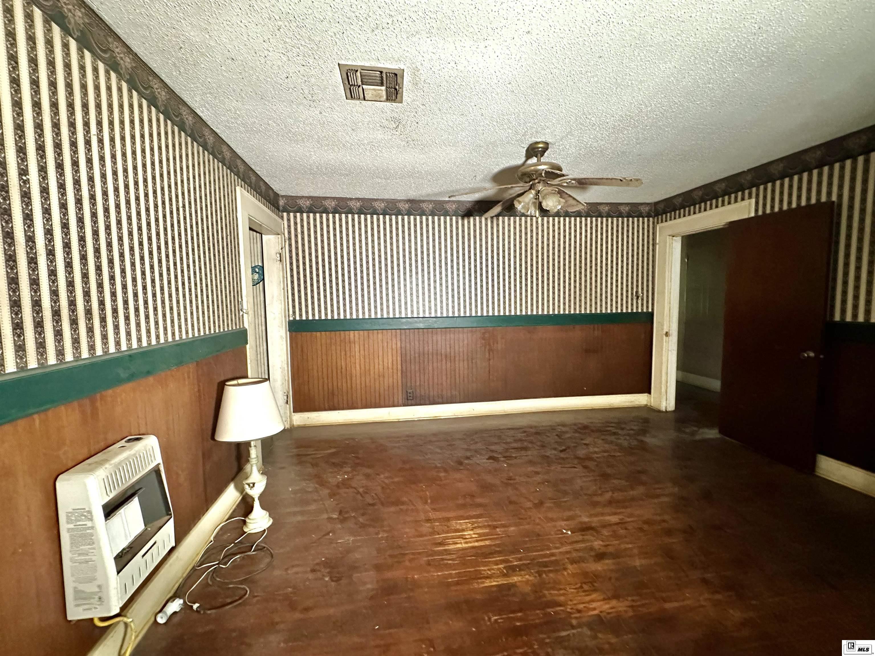 3566 Highway 80
