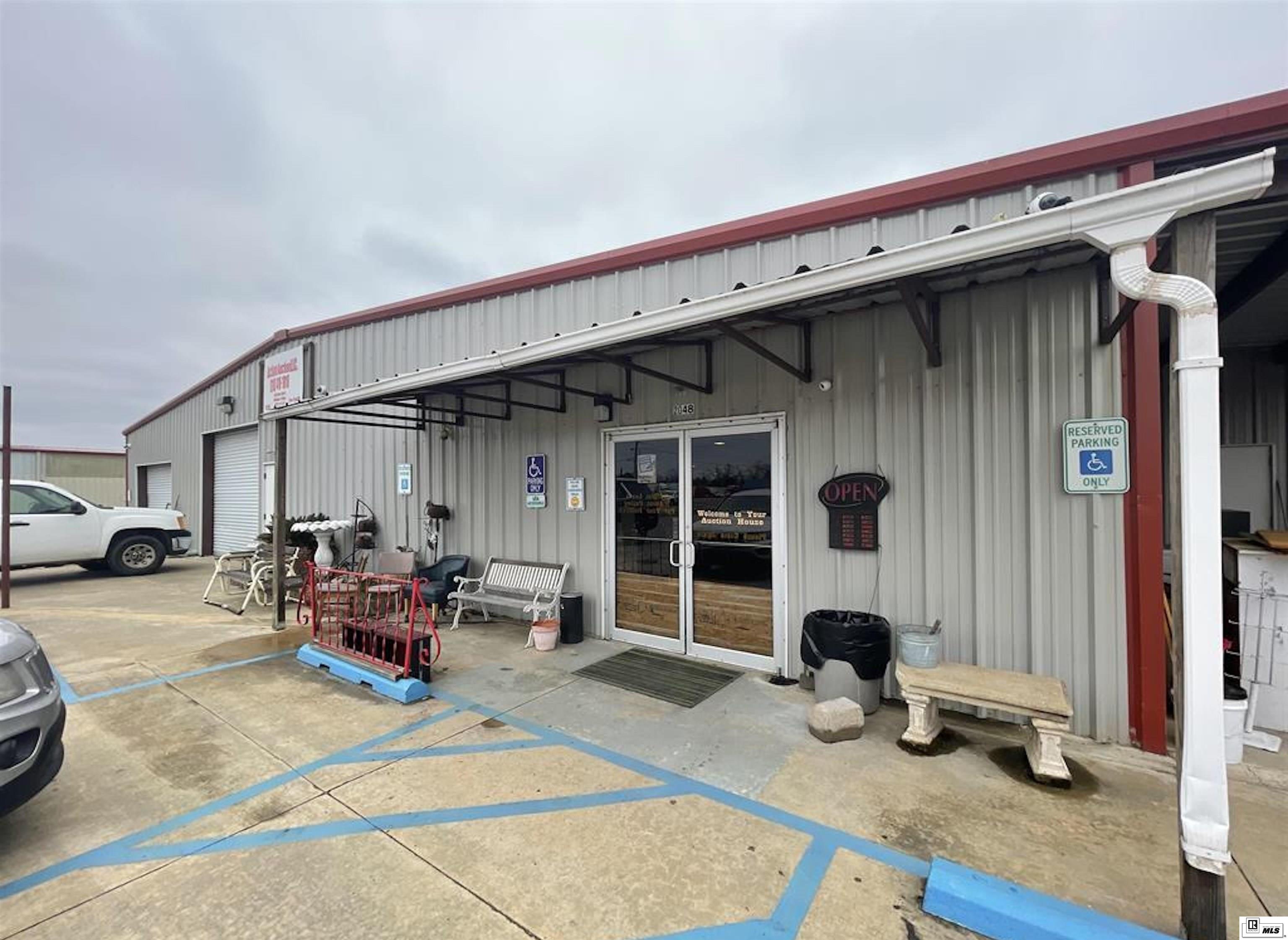 2048 Old Natchitoches Road