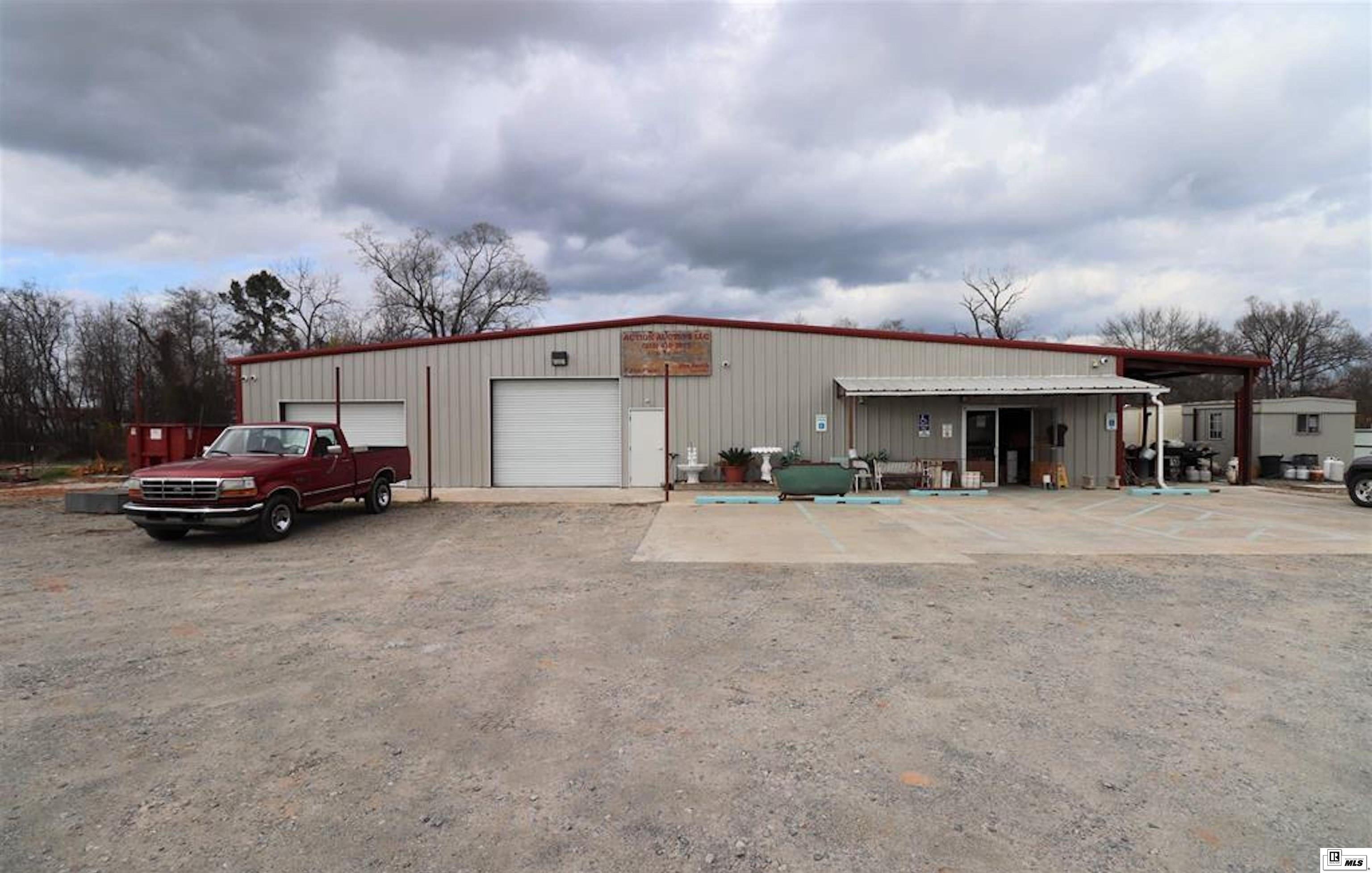 2048 Old Natchitoches Road
