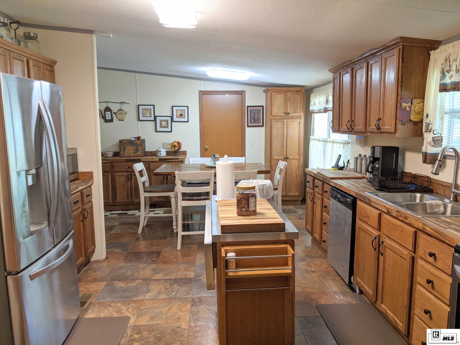 2699 Lapine Road