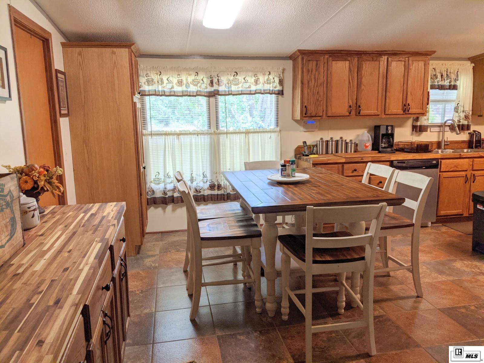 2699 Lapine Road