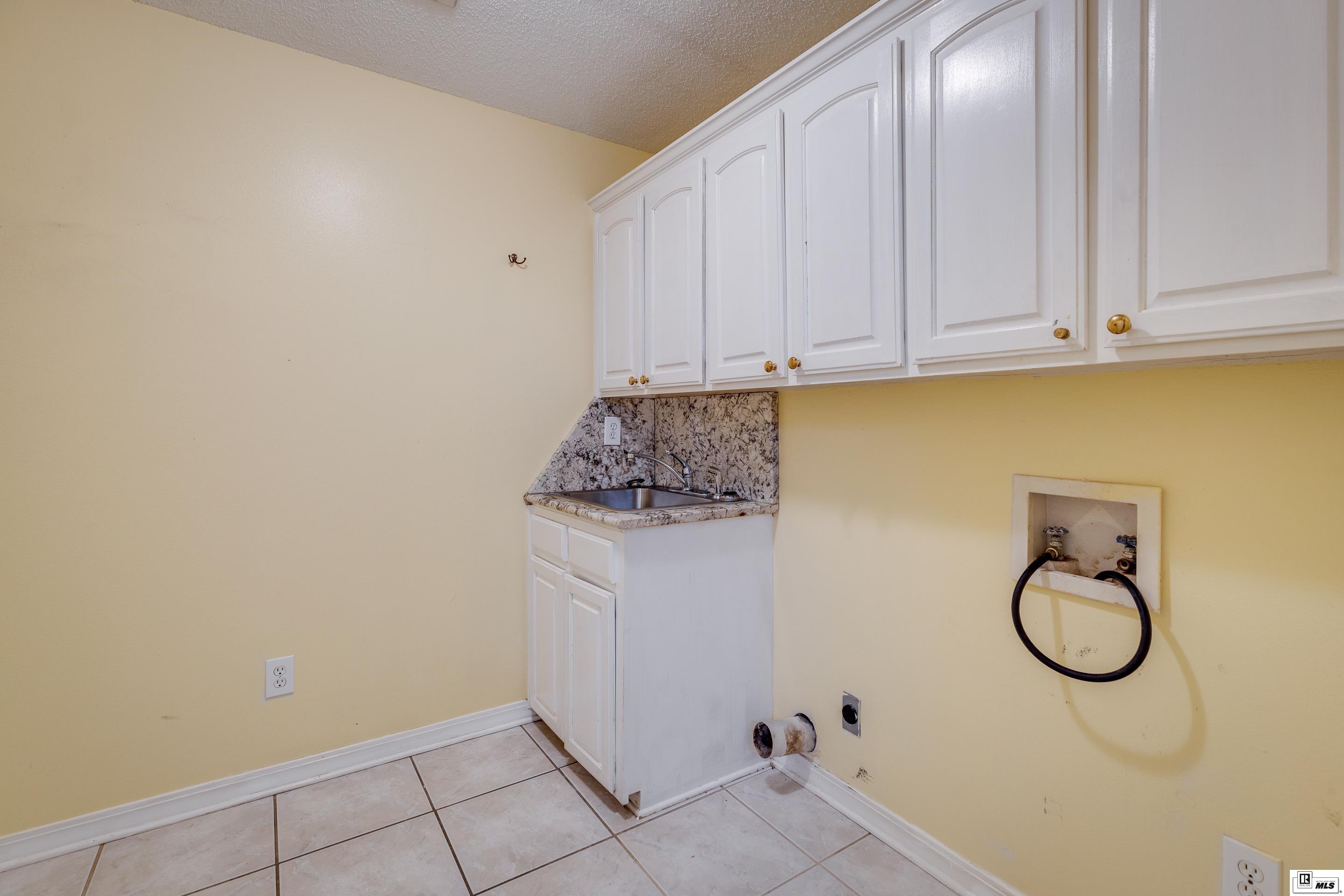 2707 Magellan Drive